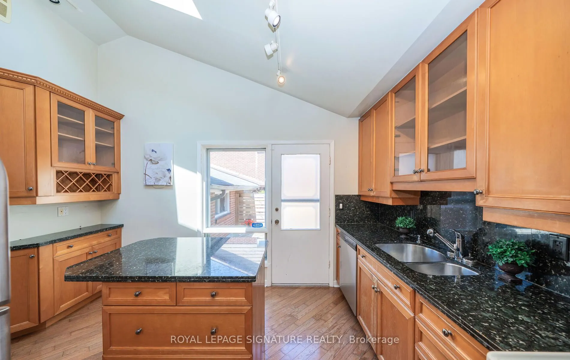 9 Bridlewood Boulevard