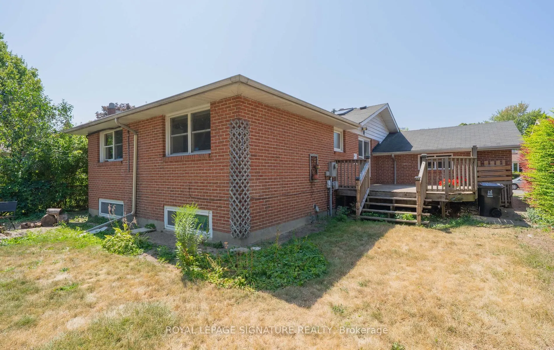 9 Bridlewood Boulevard