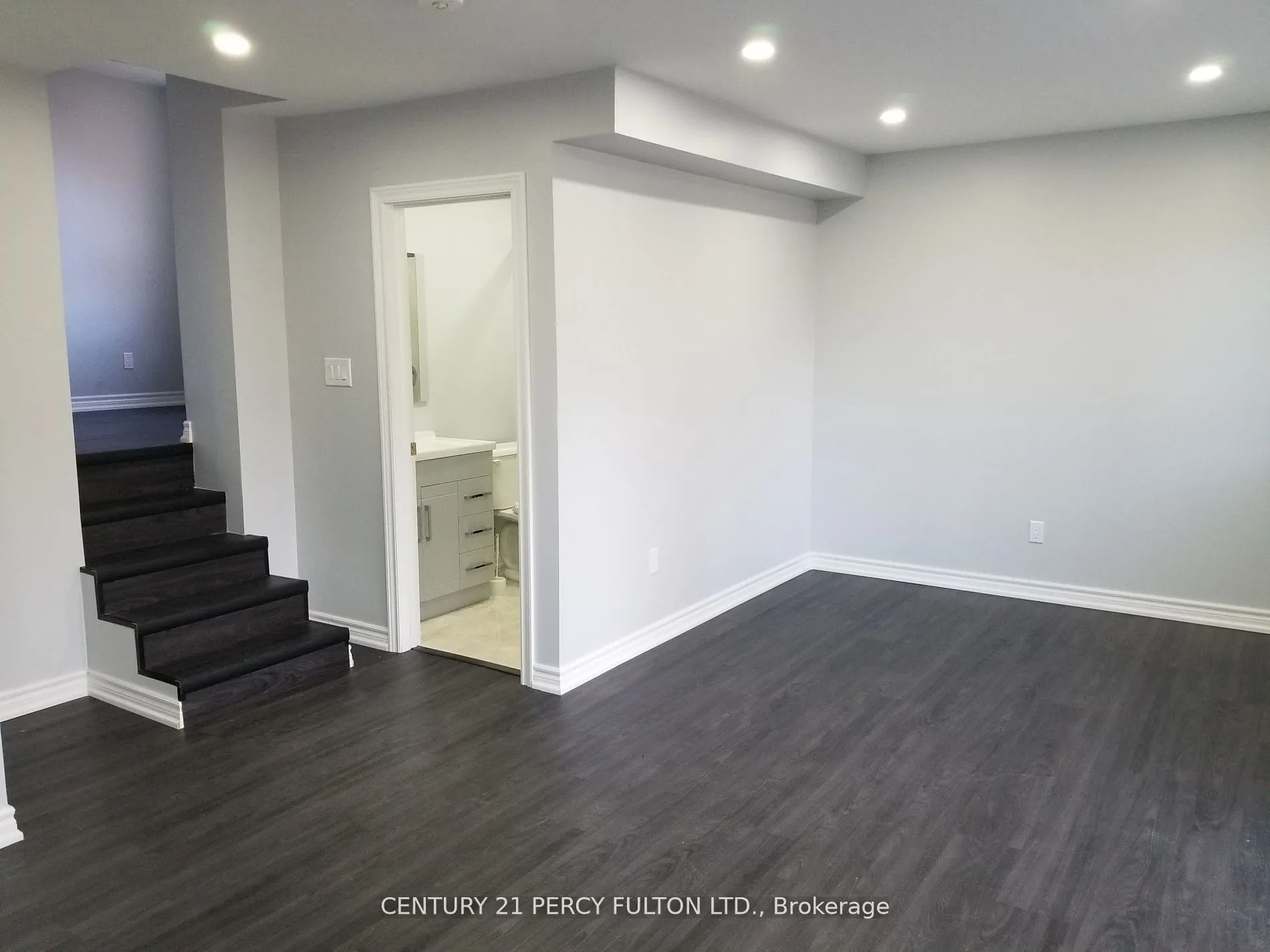 401 Anderson Street, #Mainflr