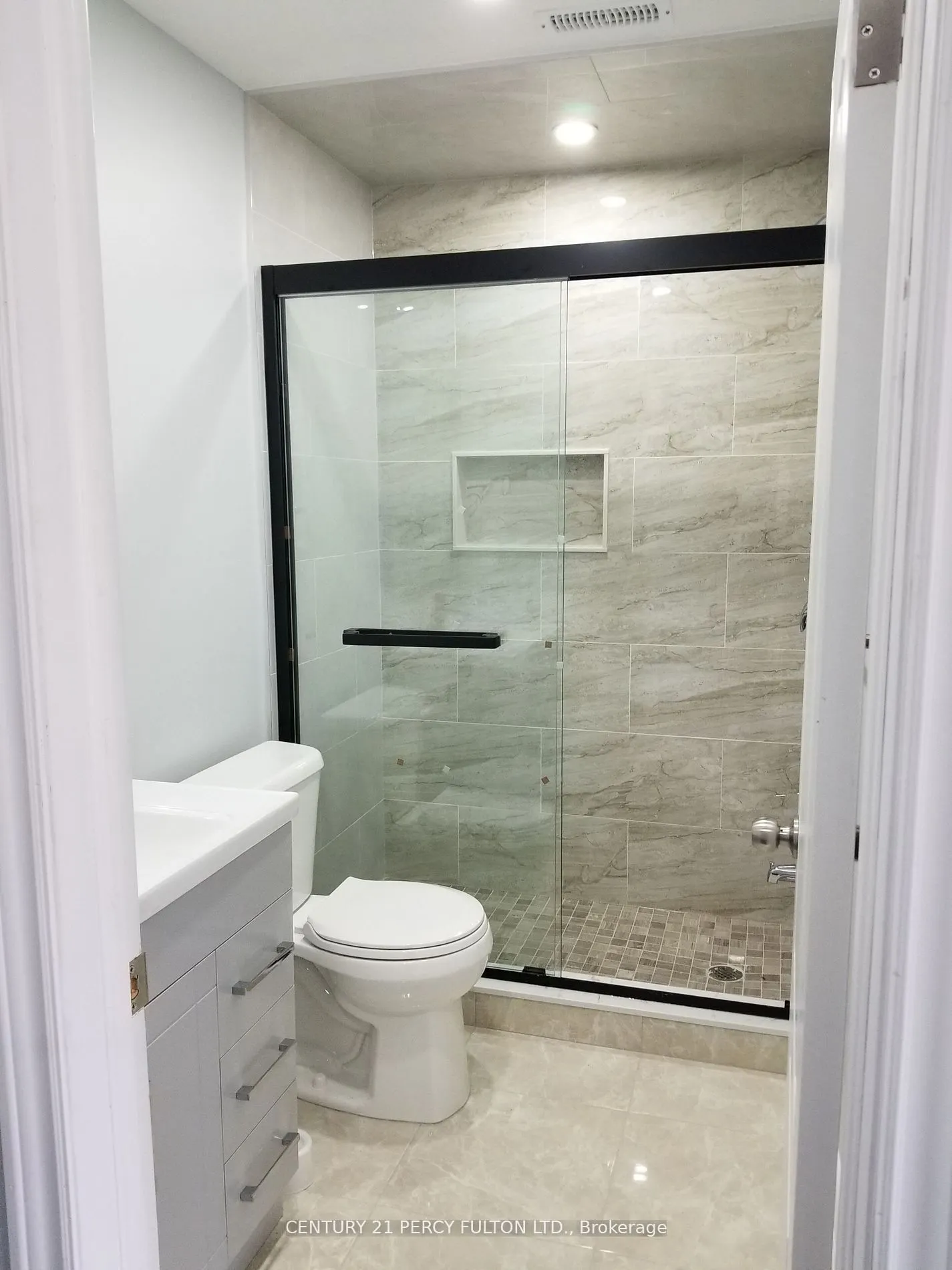 401 Anderson Street, #Mainflr