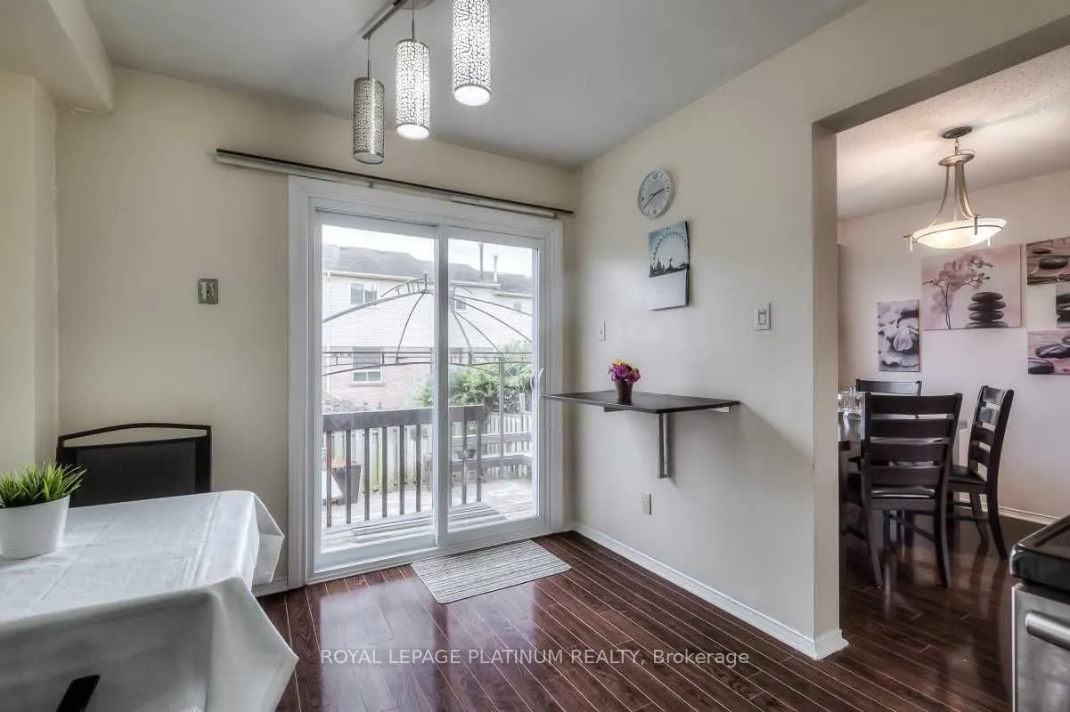 87 Poolton Crescent