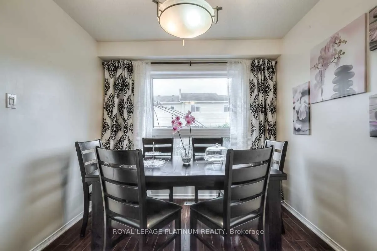 87 Poolton Crescent