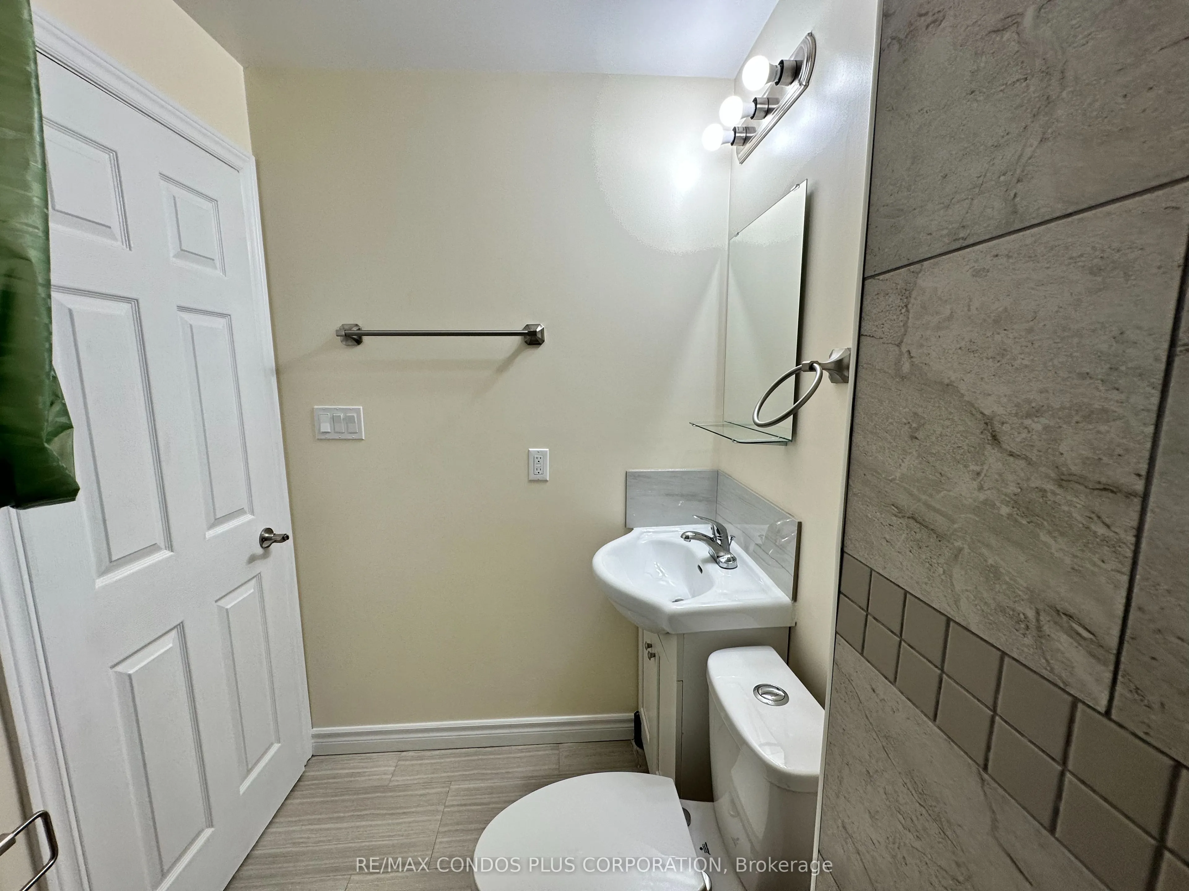 725 Danforth Avenue, #3A