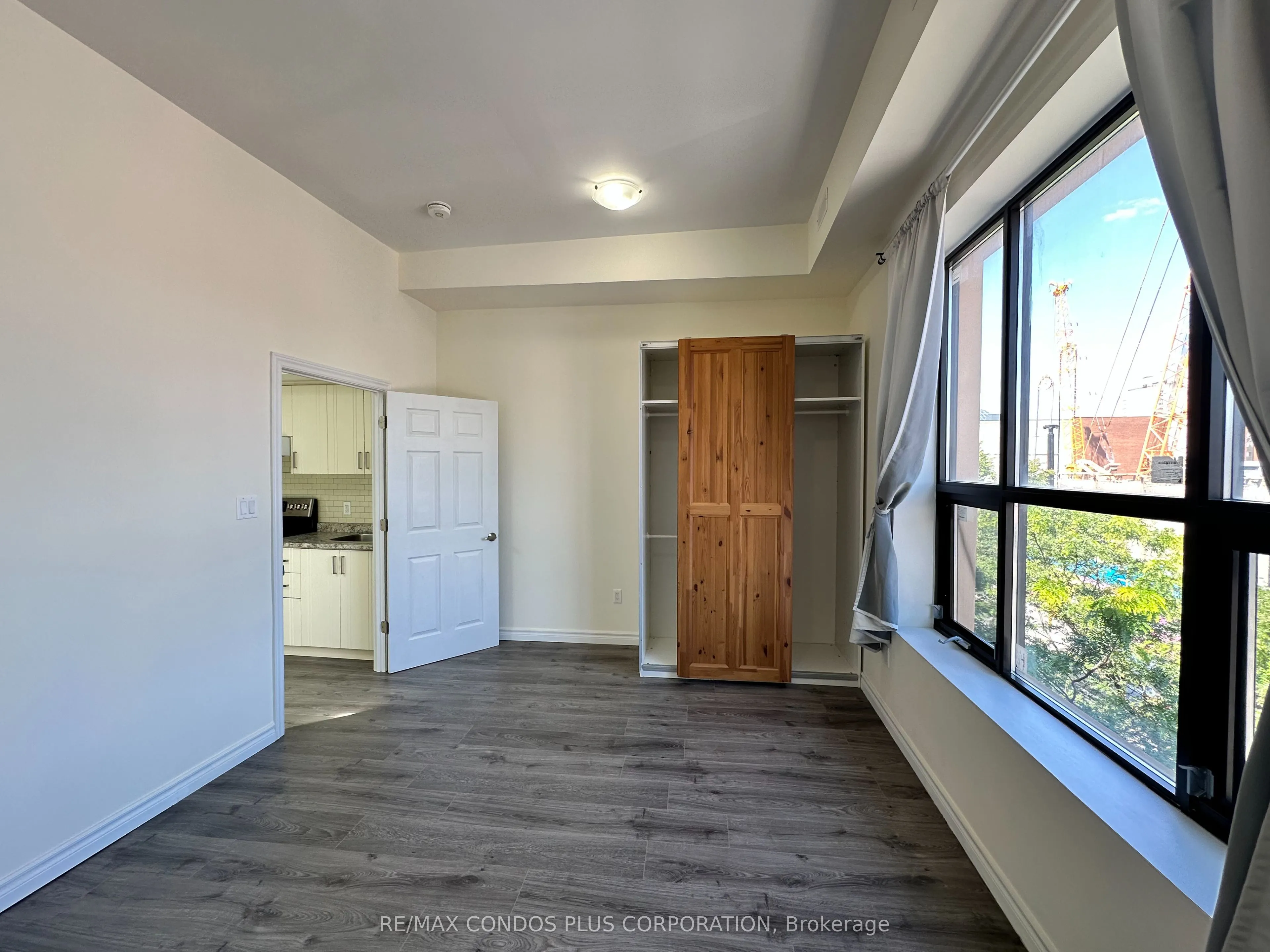 725 Danforth Avenue, #3A