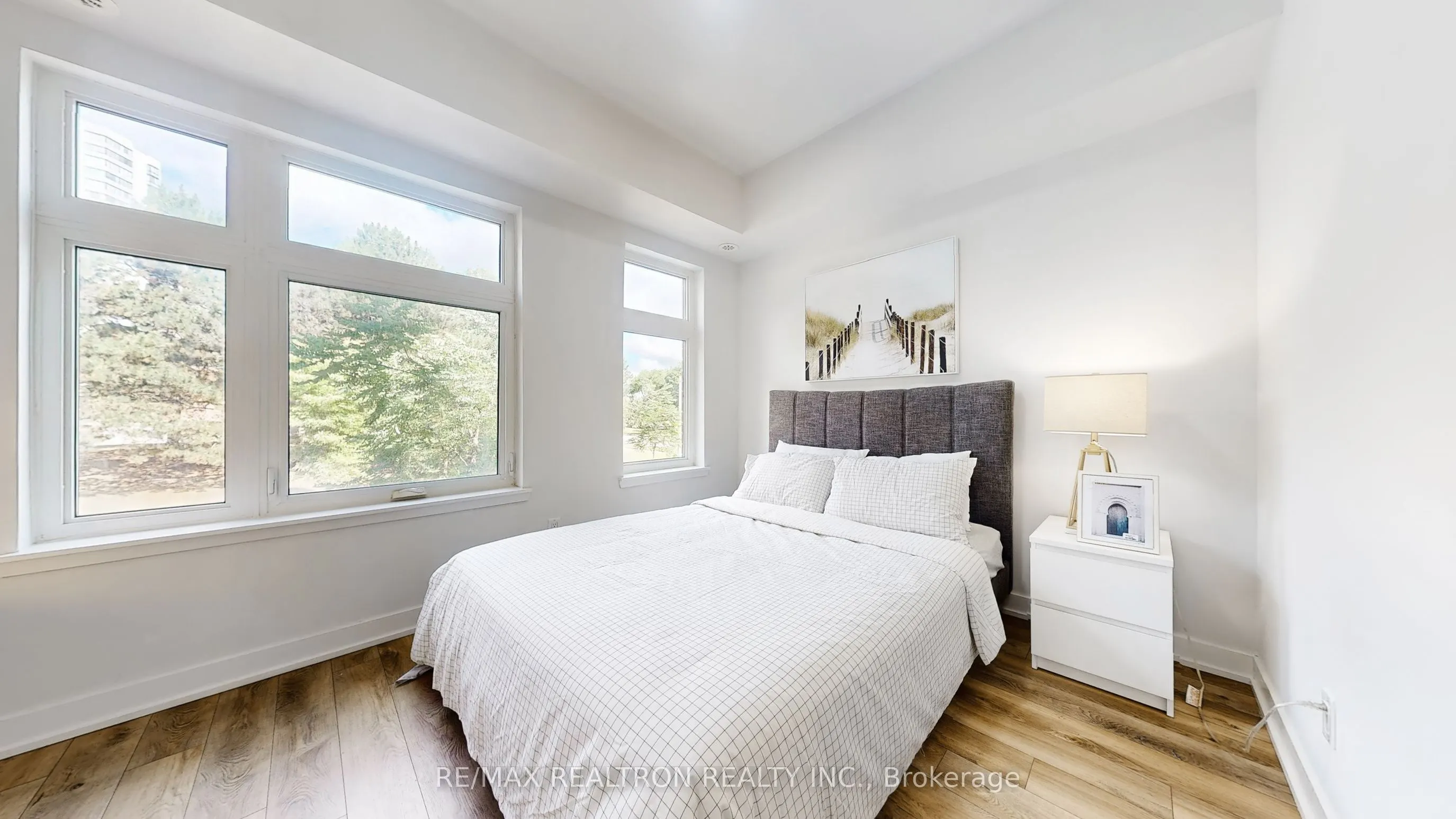 20 Echo Point, #131