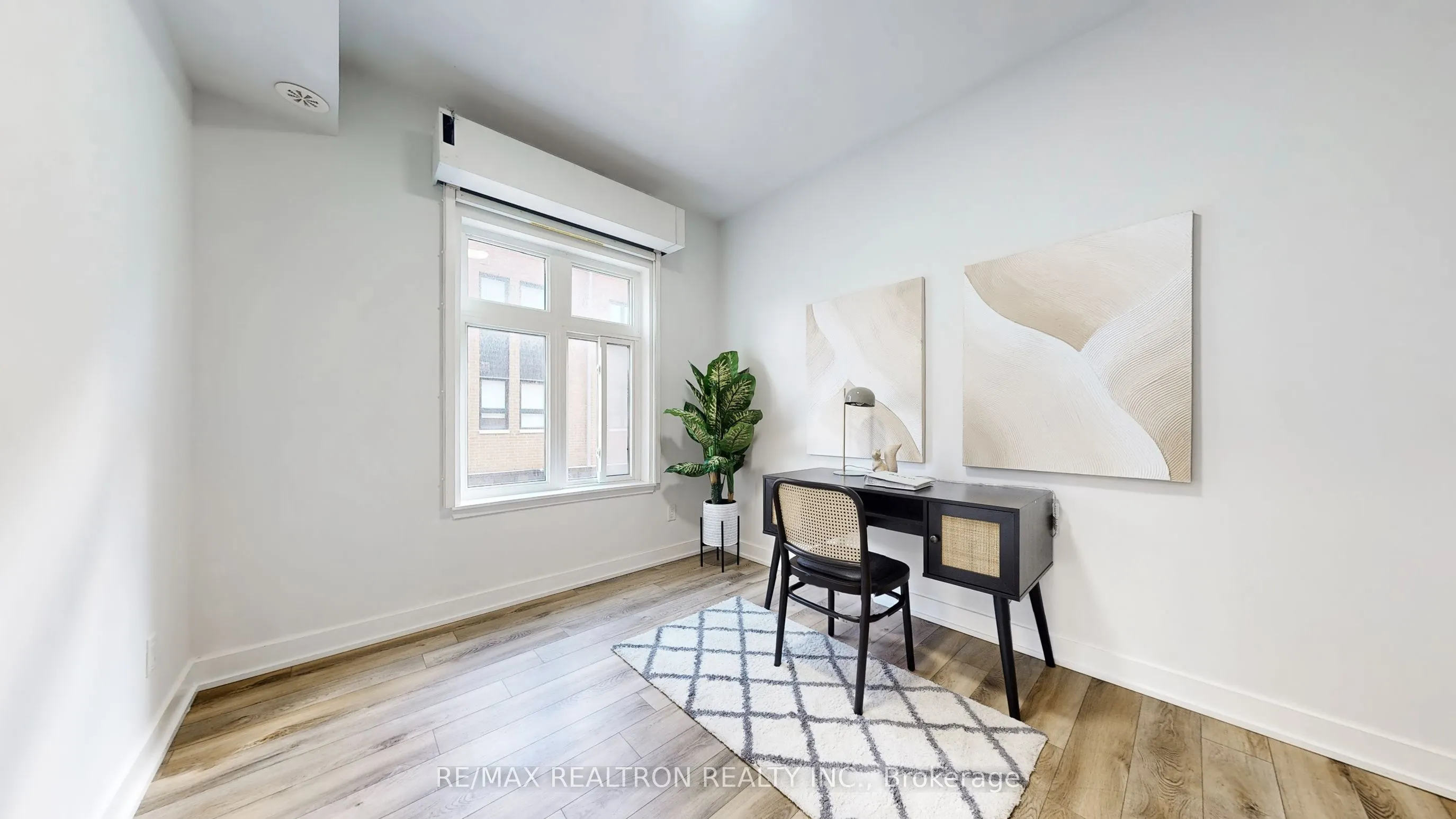 20 Echo Point, #131