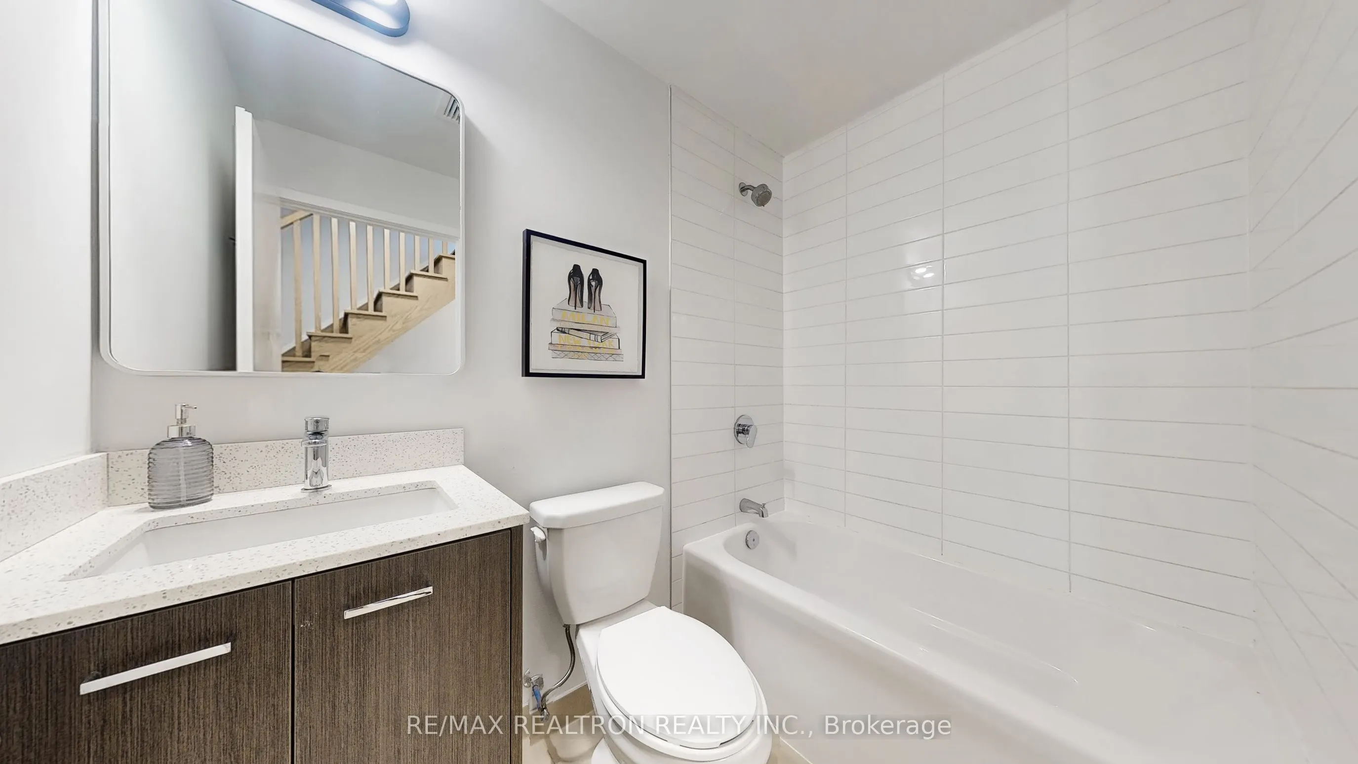 20 Echo Point, #131