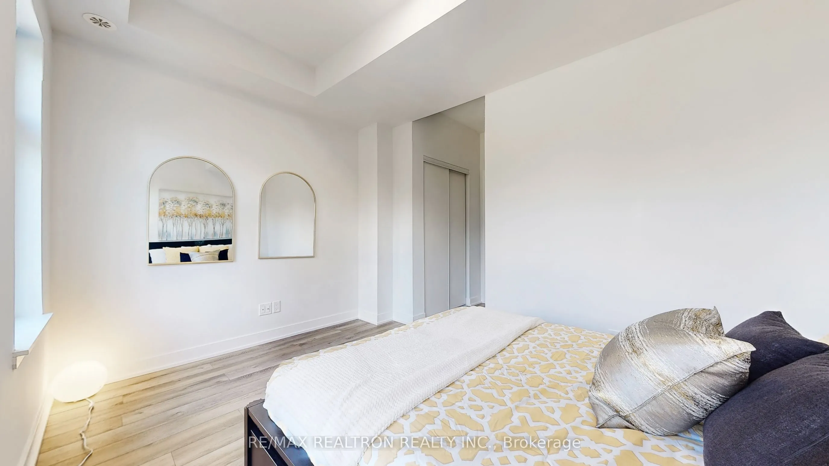 20 Echo Point, #131