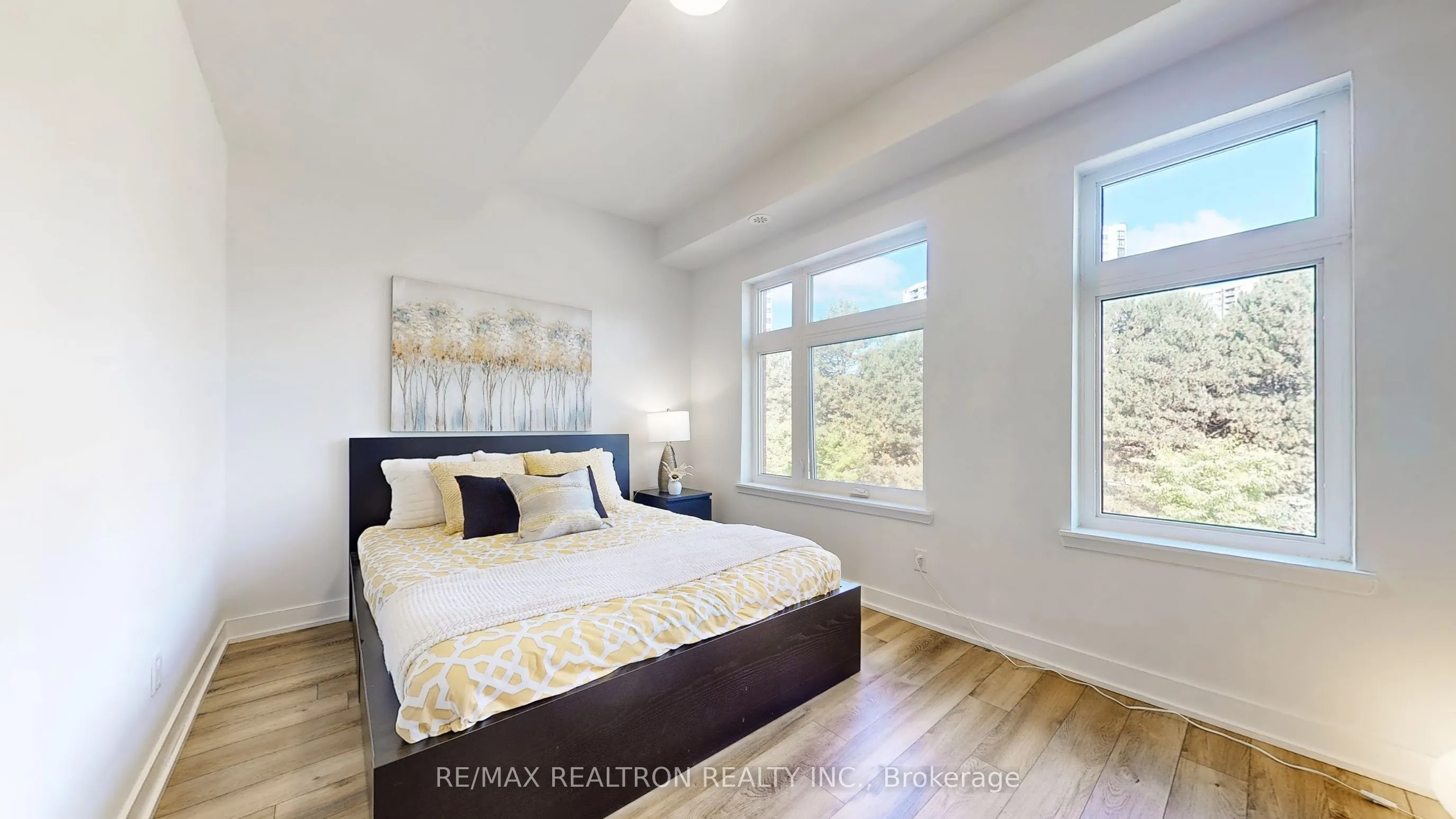 20 Echo Point, #131