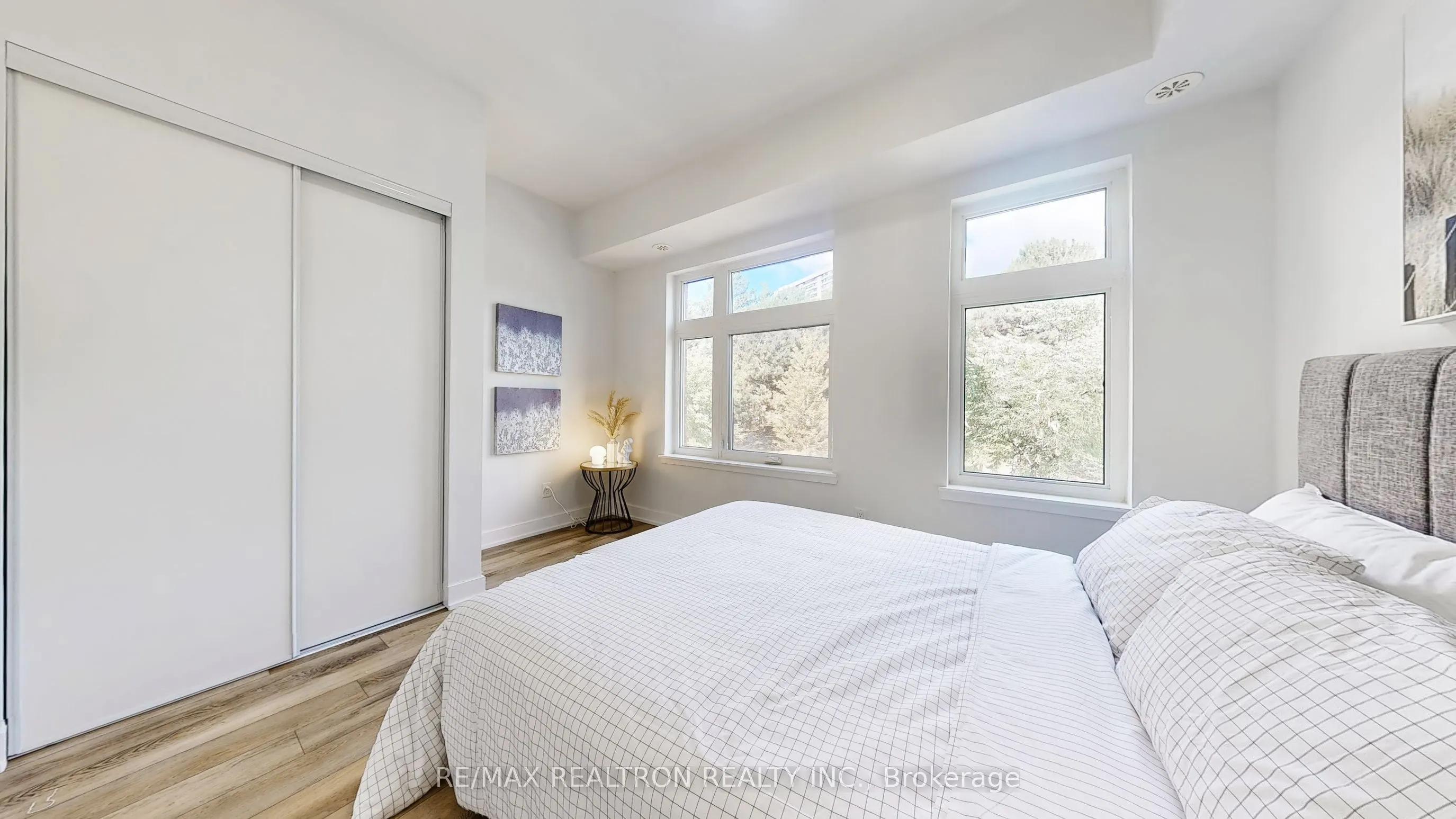 20 Echo Point, #131
