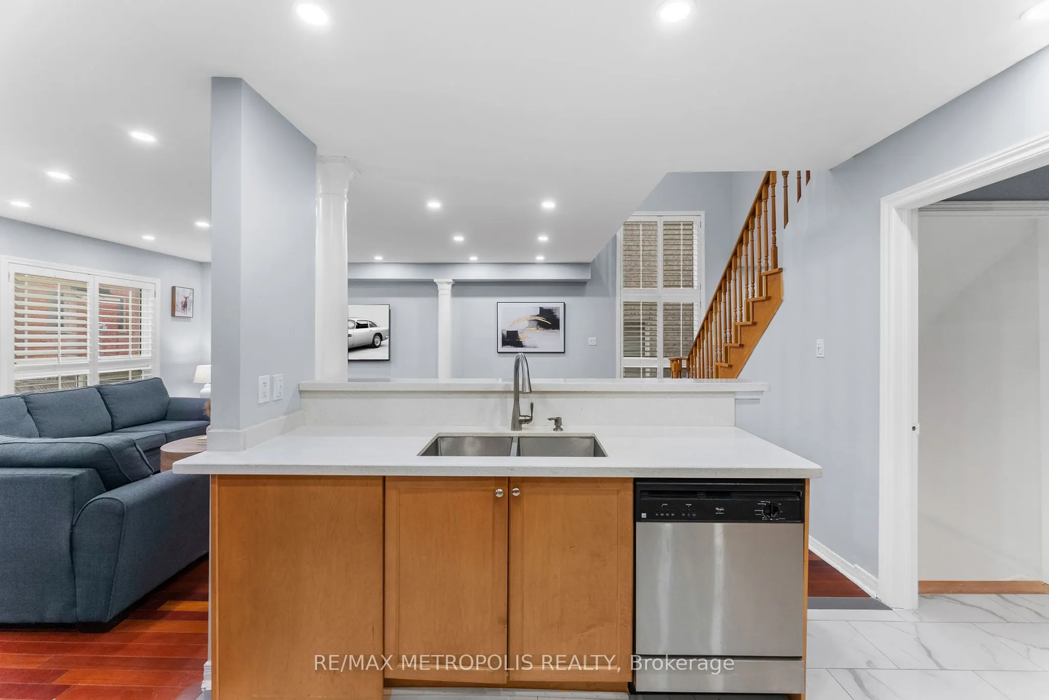 4 Grosbeak Crescent, #Upper