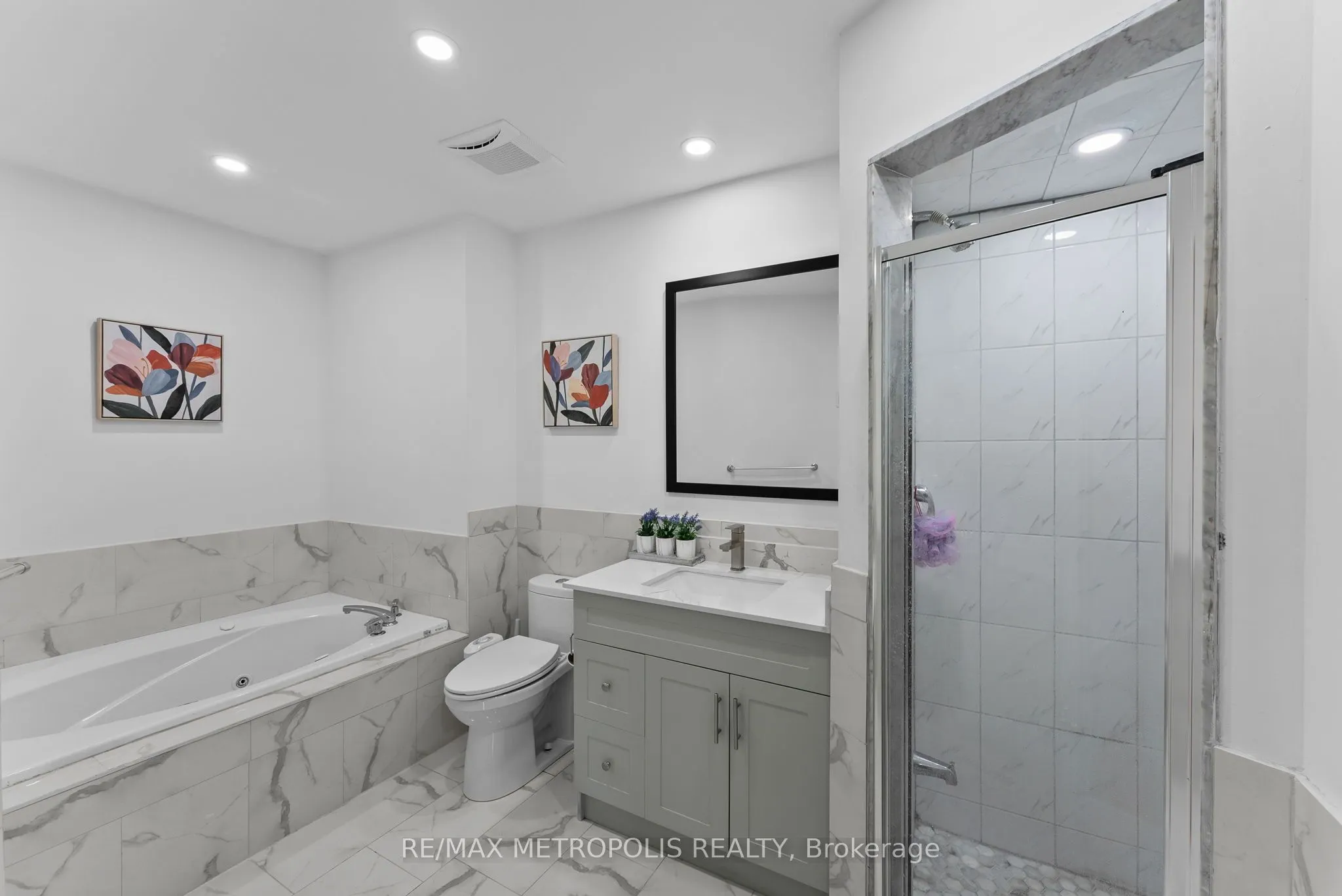 4 Grosbeak Crescent, #Upper