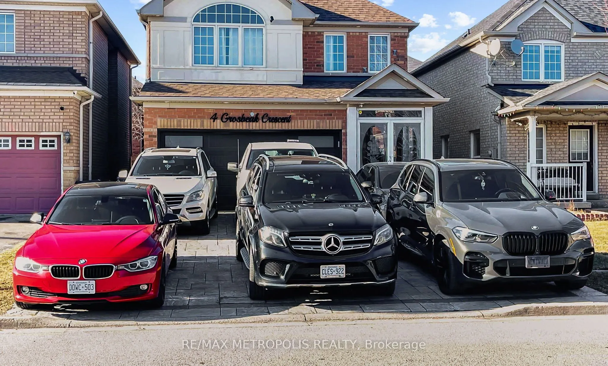 4 Grosbeak Crescent, #Upper