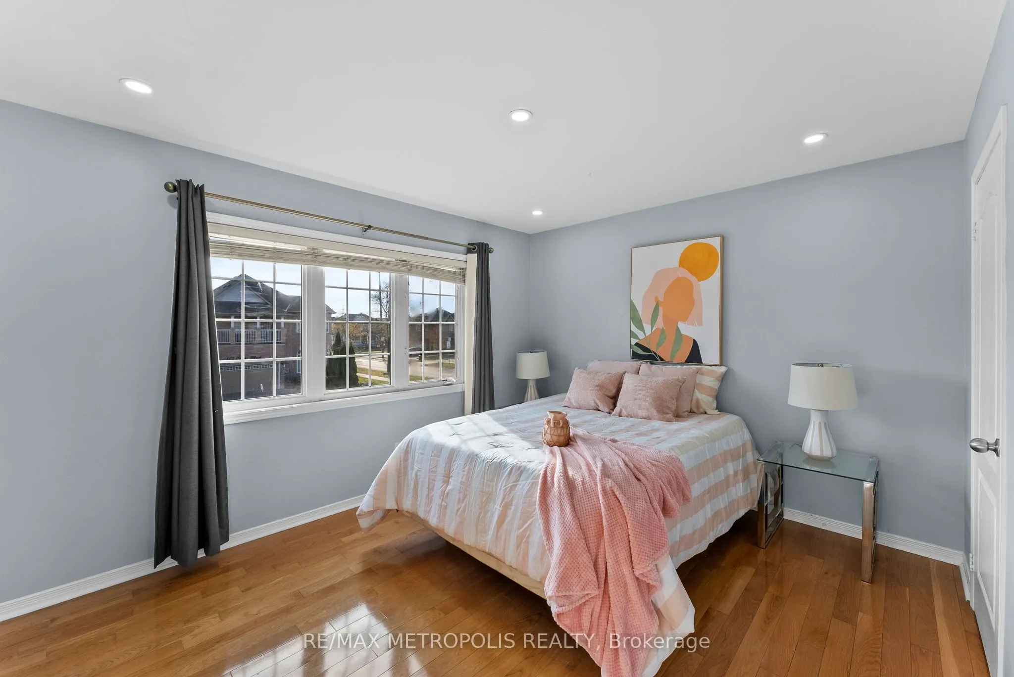 4 Grosbeak Crescent, #Upper