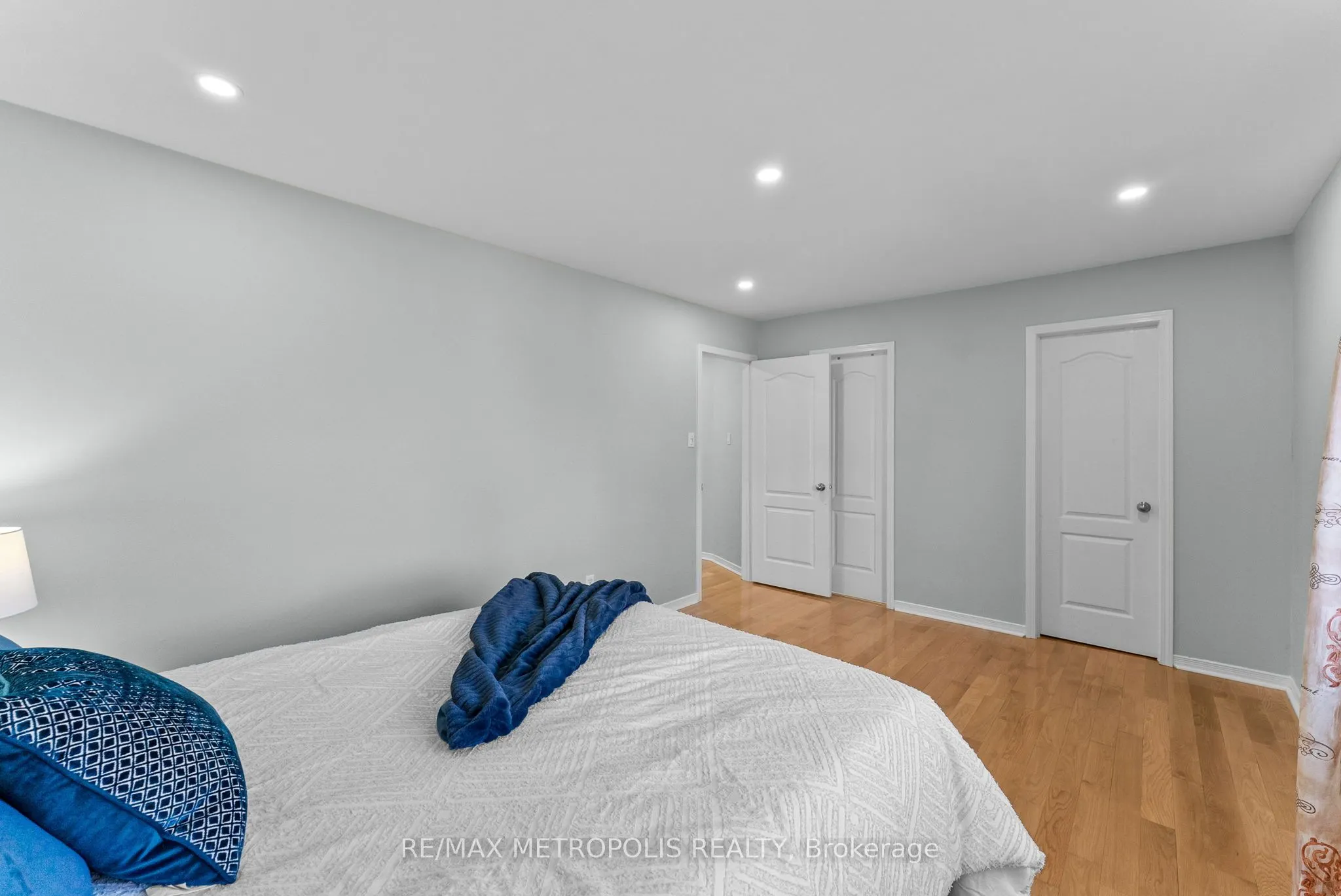 4 Grosbeak Crescent, #Upper