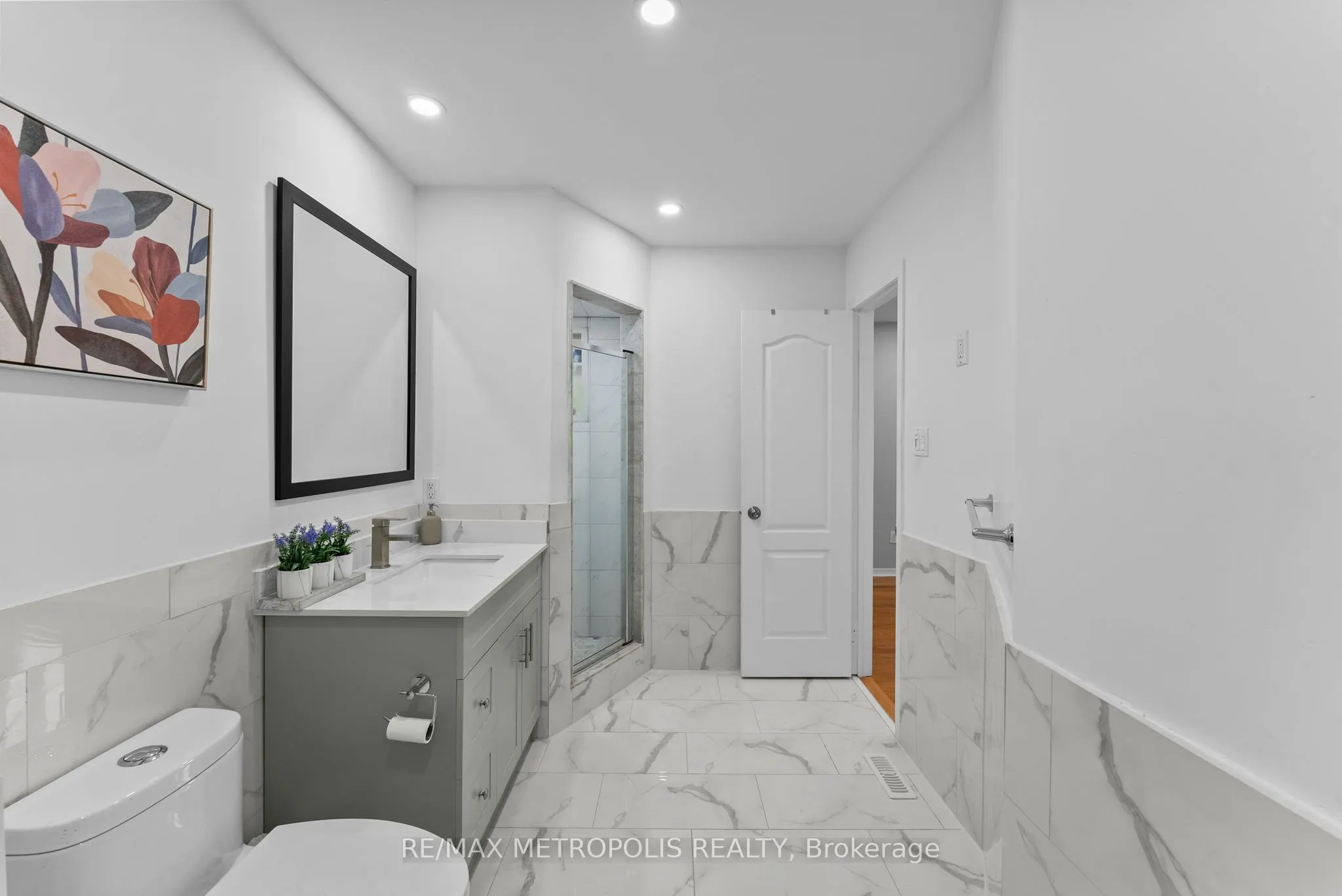 4 Grosbeak Crescent, #Upper