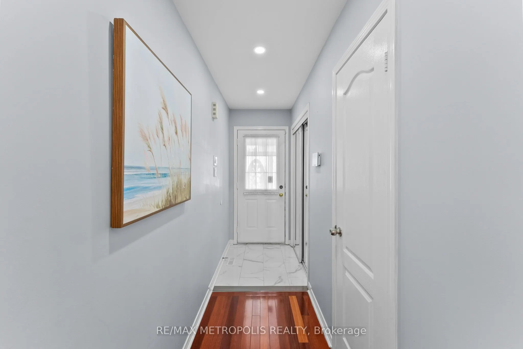 4 Grosbeak Crescent, #Upper