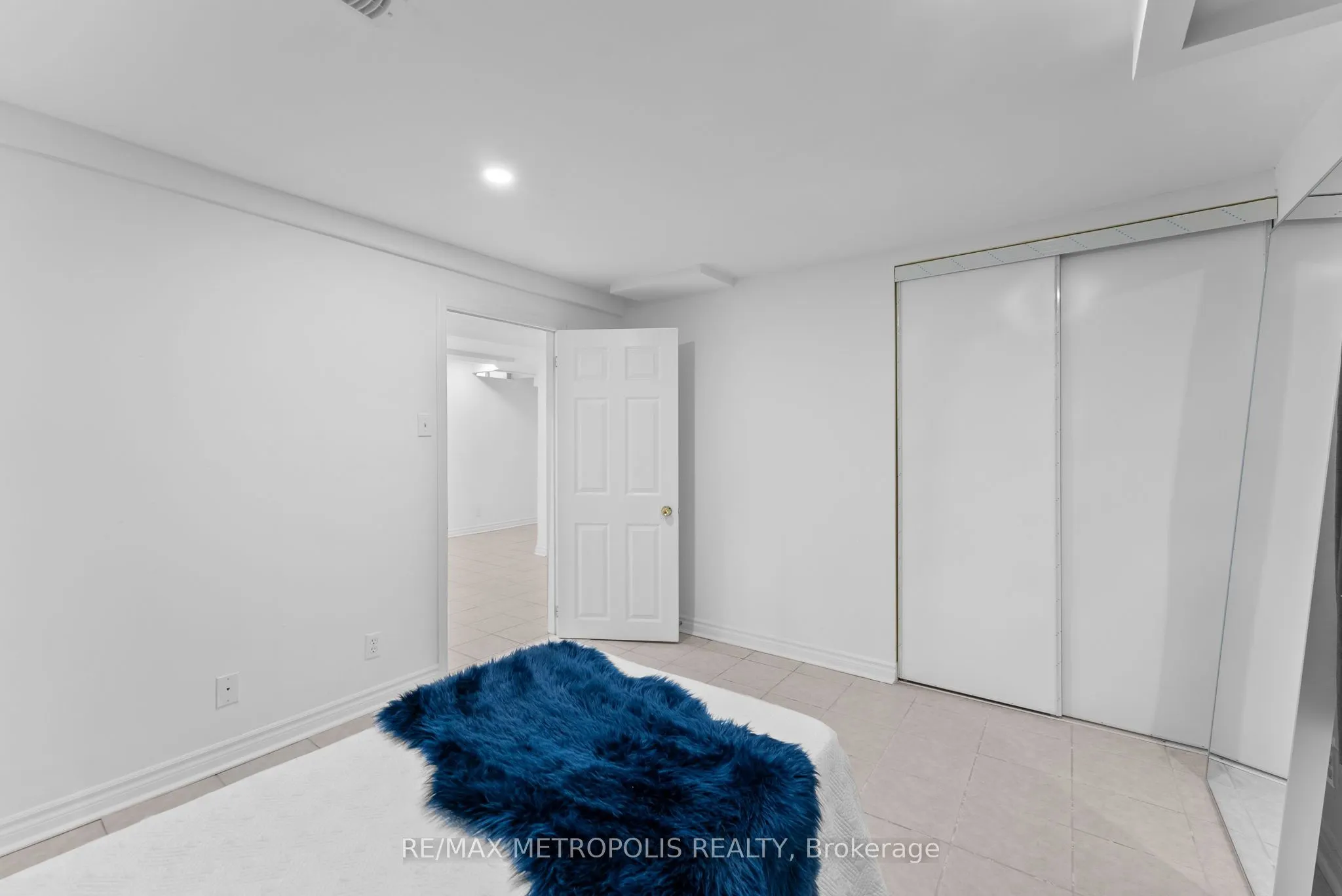 4 Grosbeak Crescent, #Bsmt
