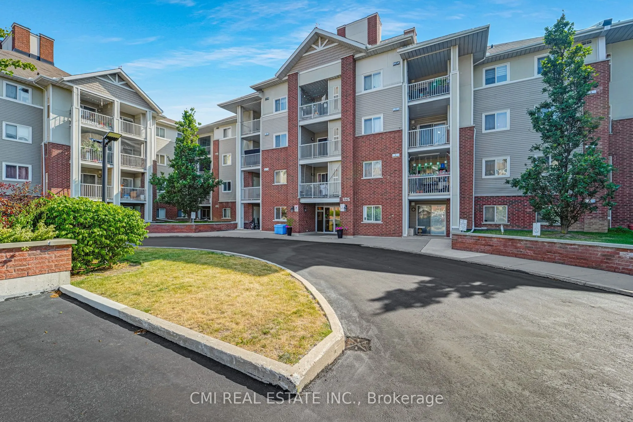 5225 Finch Avenue E, #203