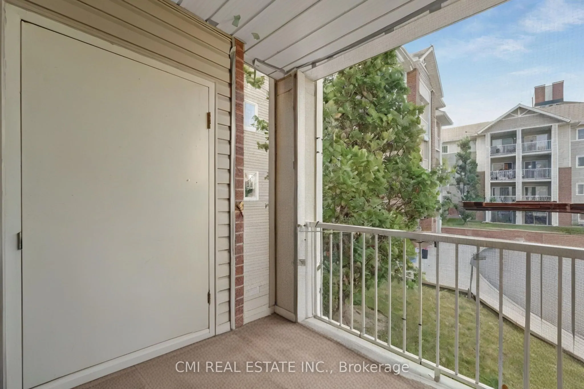 5225 Finch Avenue E, #203