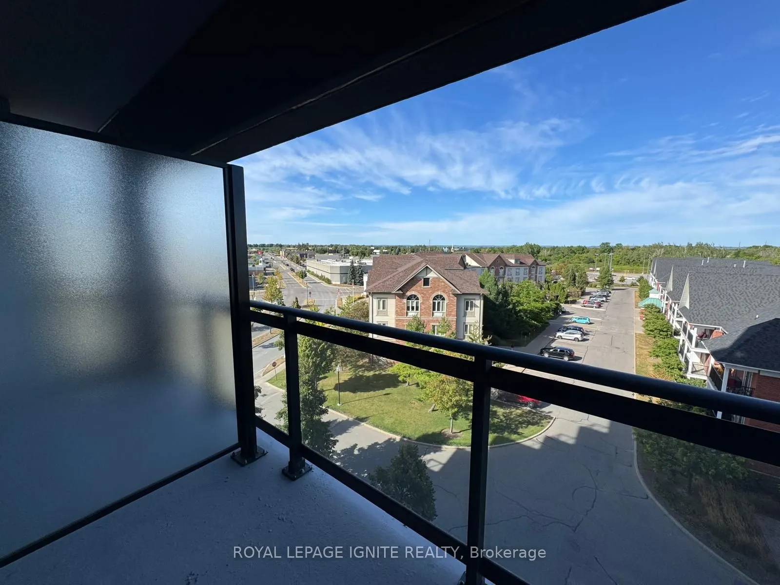55 Clarington Boulevard, #606