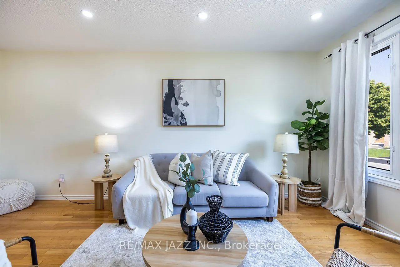843 Charisma Crescent