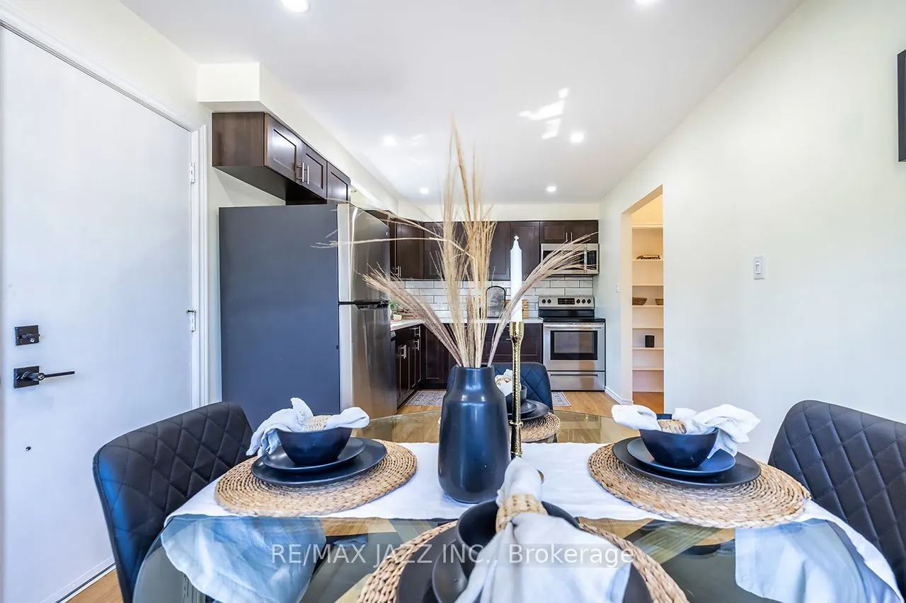 843 Charisma Crescent