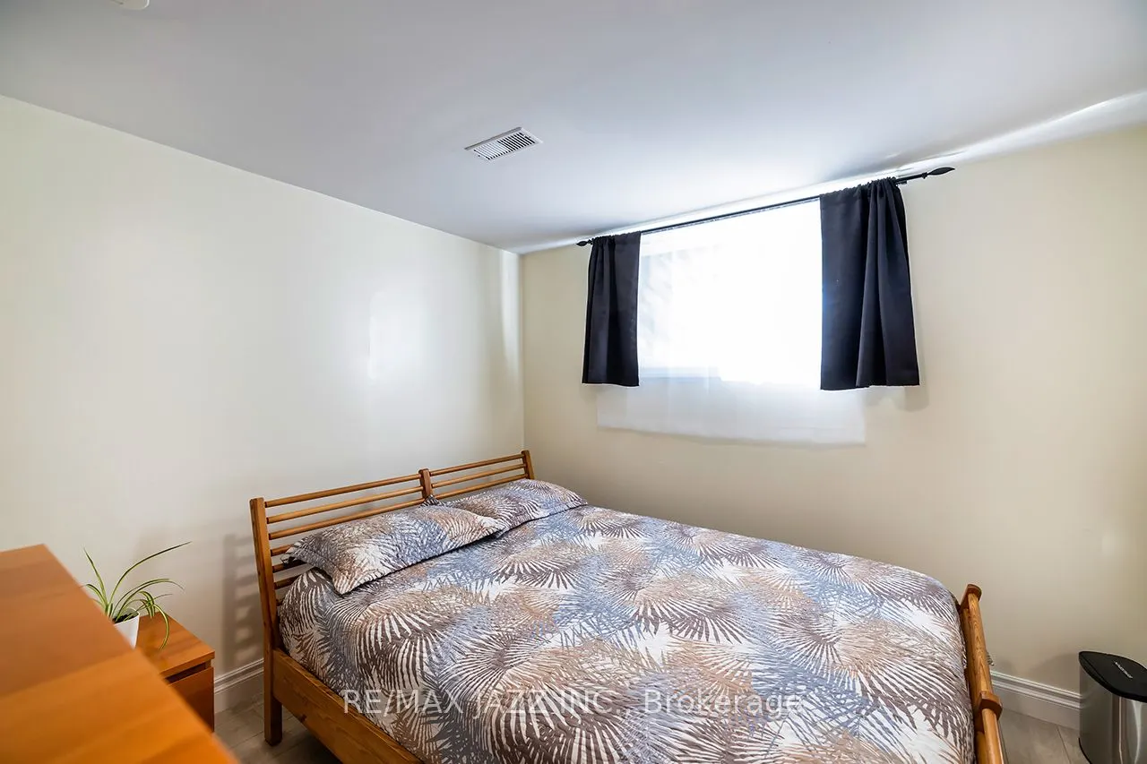 843 Charisma Crescent