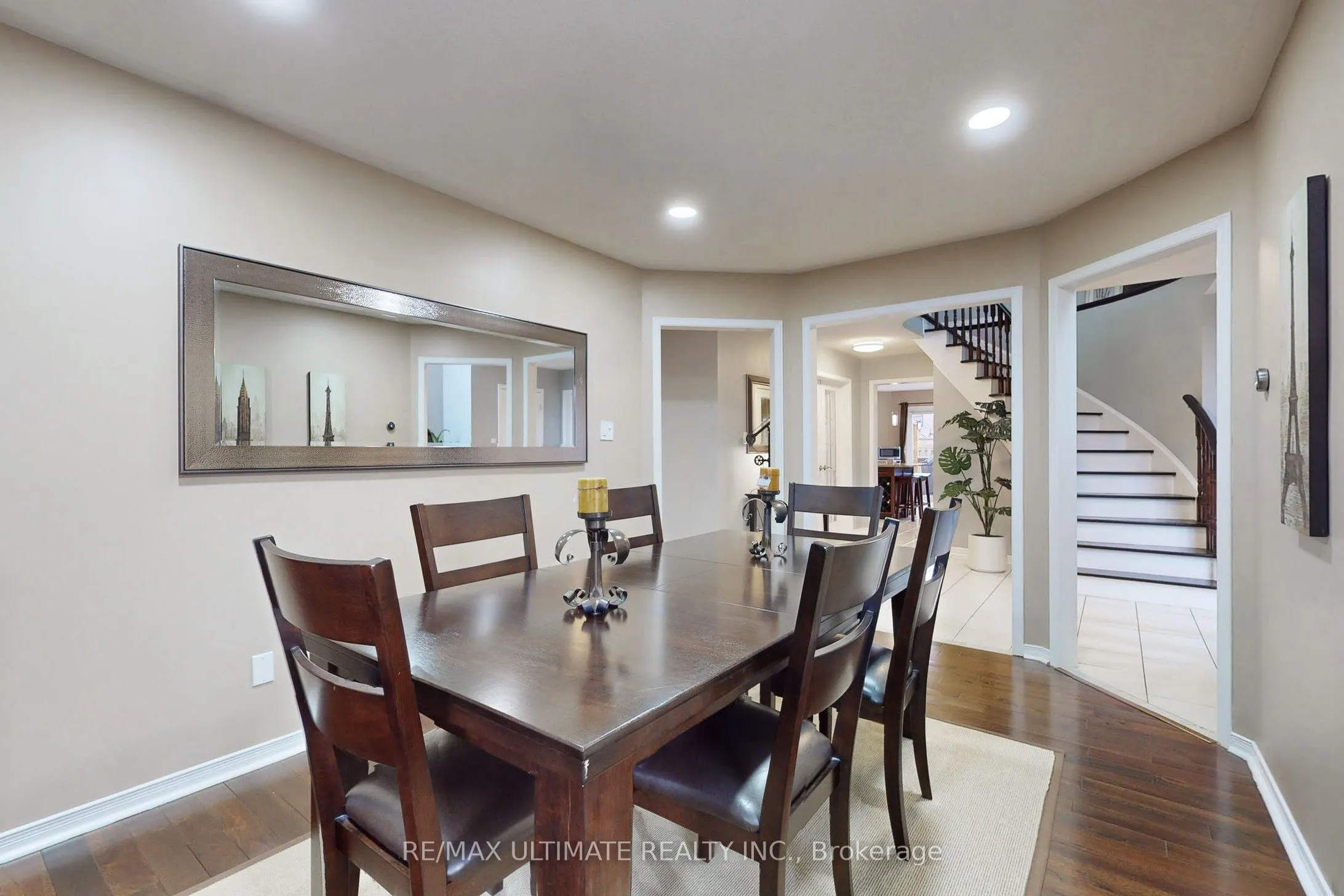 25 WINTERBERRY Drive