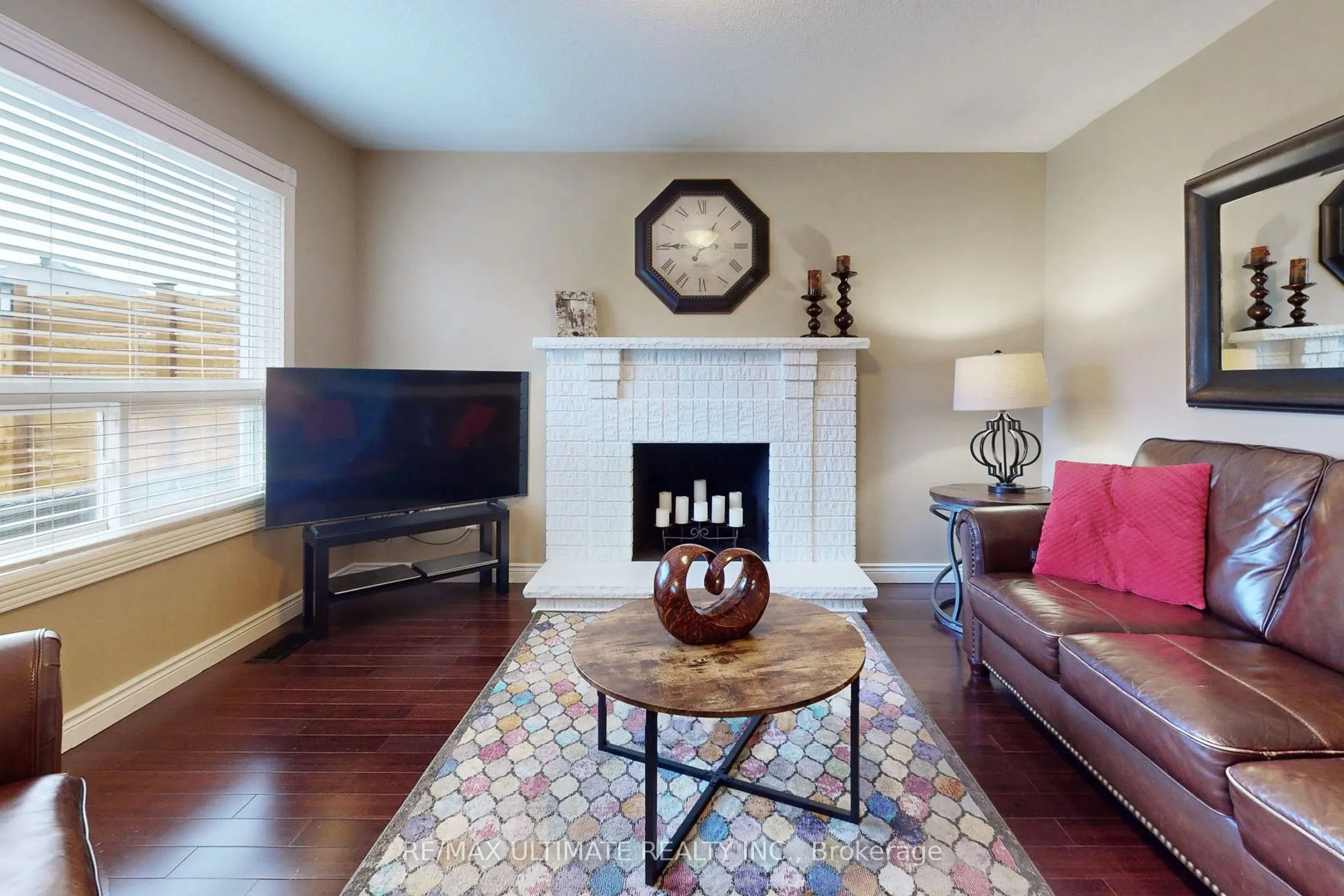25 WINTERBERRY Drive
