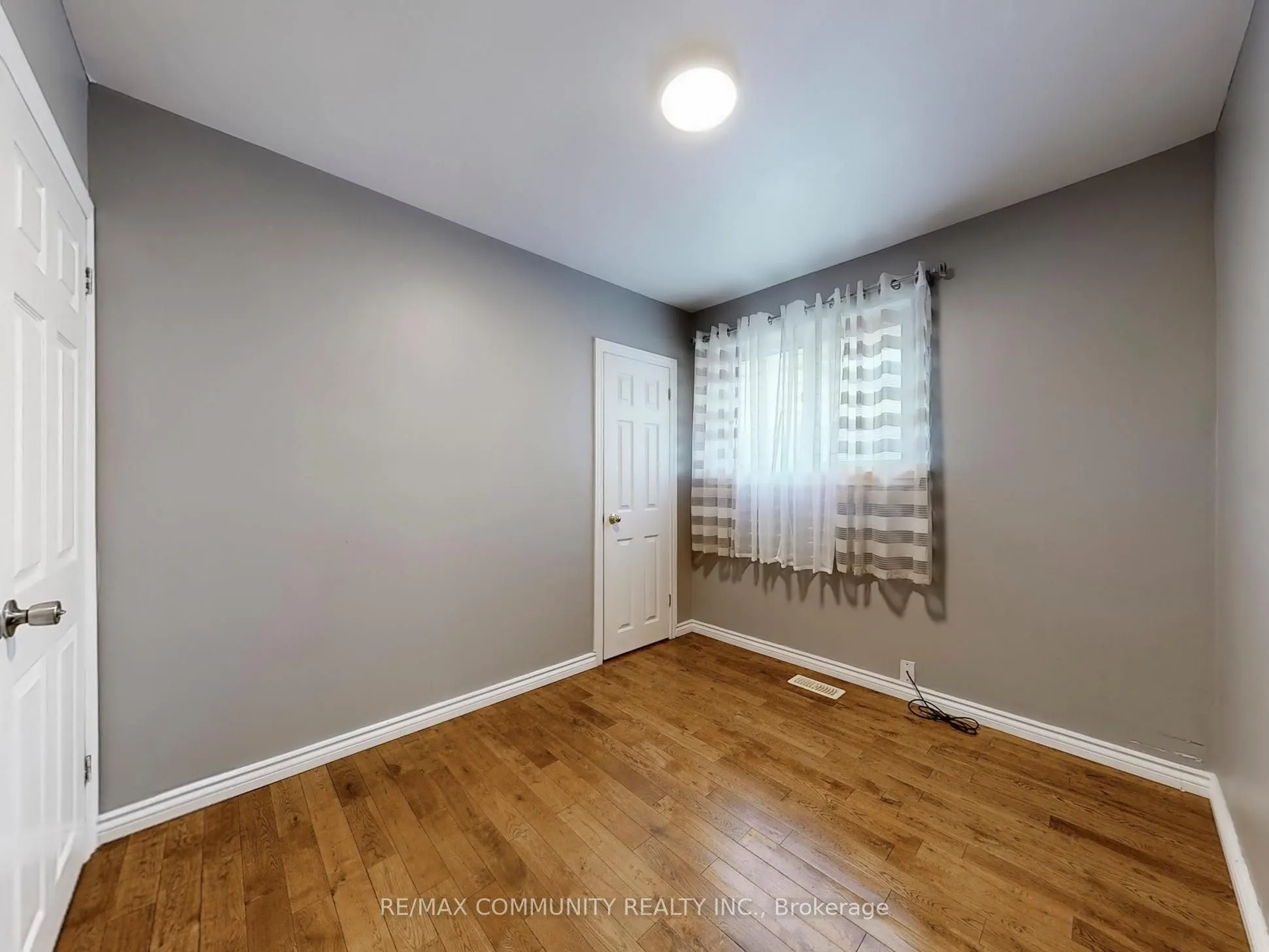 119 Rochman Boulevard
