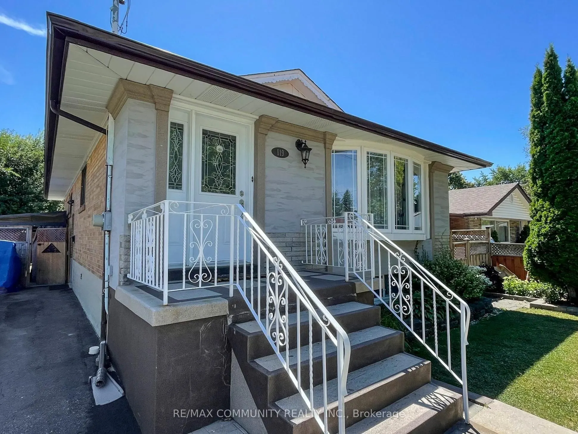 119 Rochman Boulevard