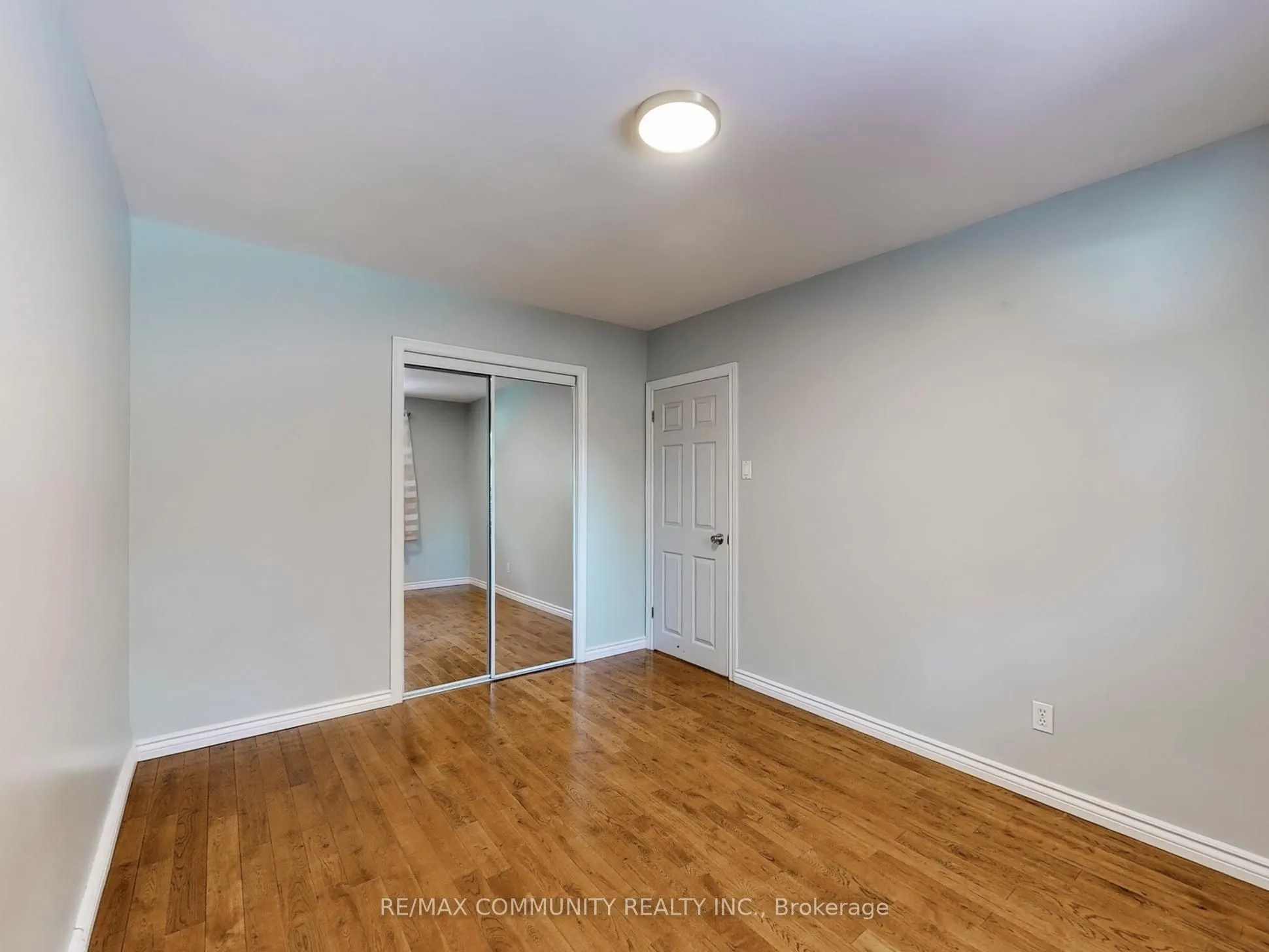 119 Rochman Boulevard
