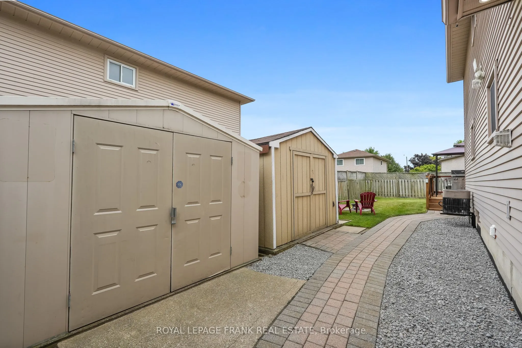 808 Crowells Street