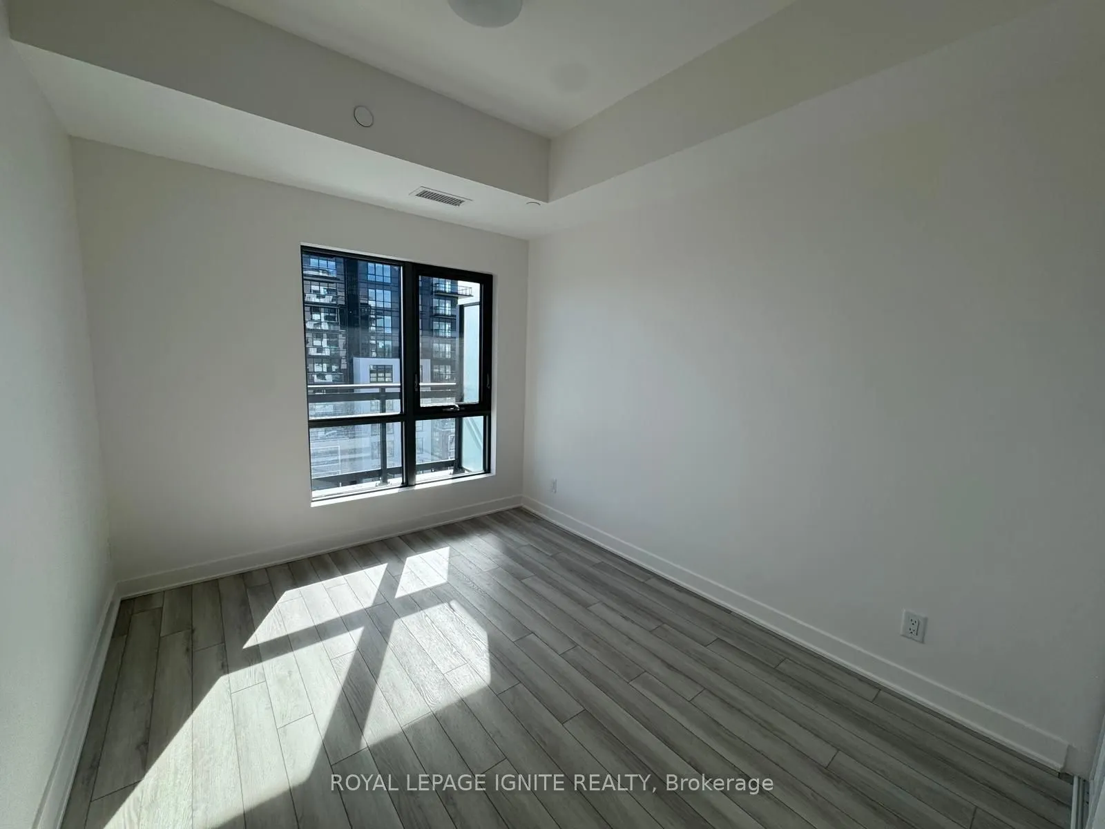 55 Clarington Boulevard, #801