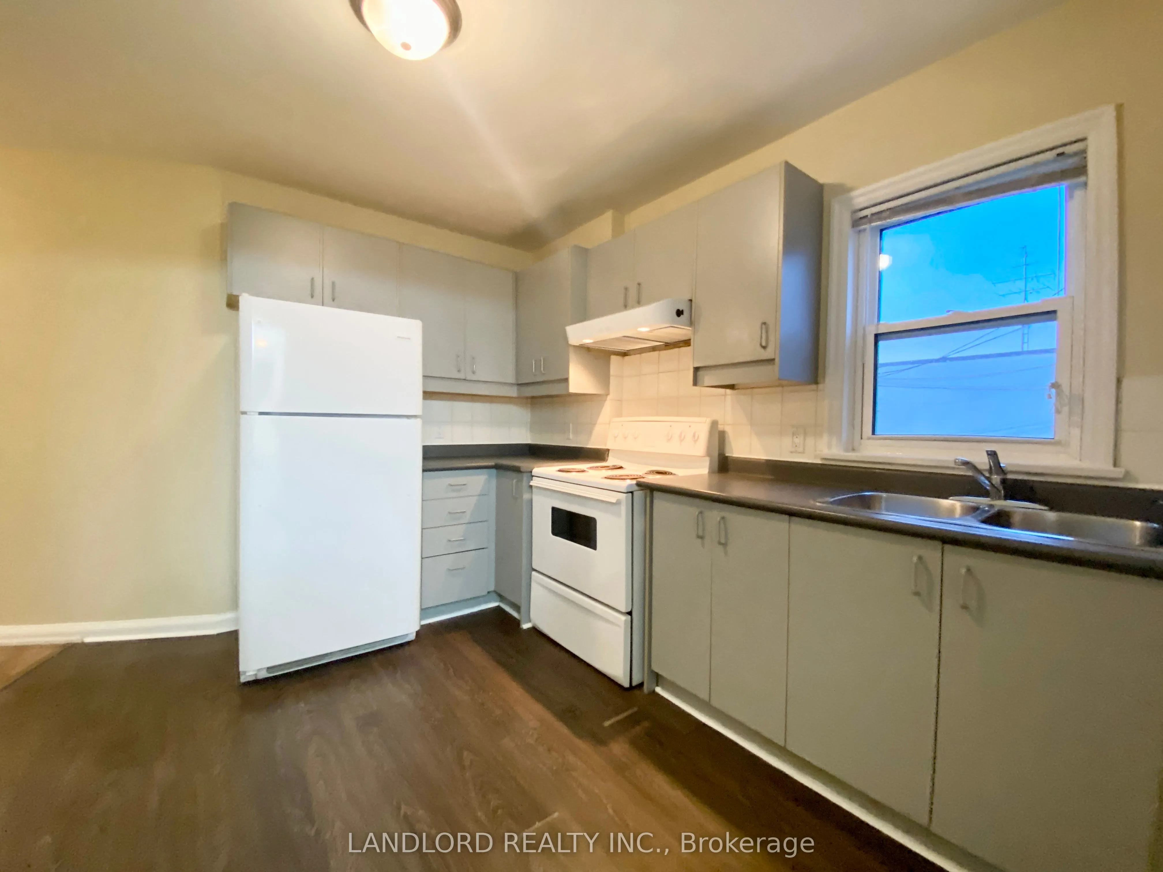 2A Thyra Avenue, #201