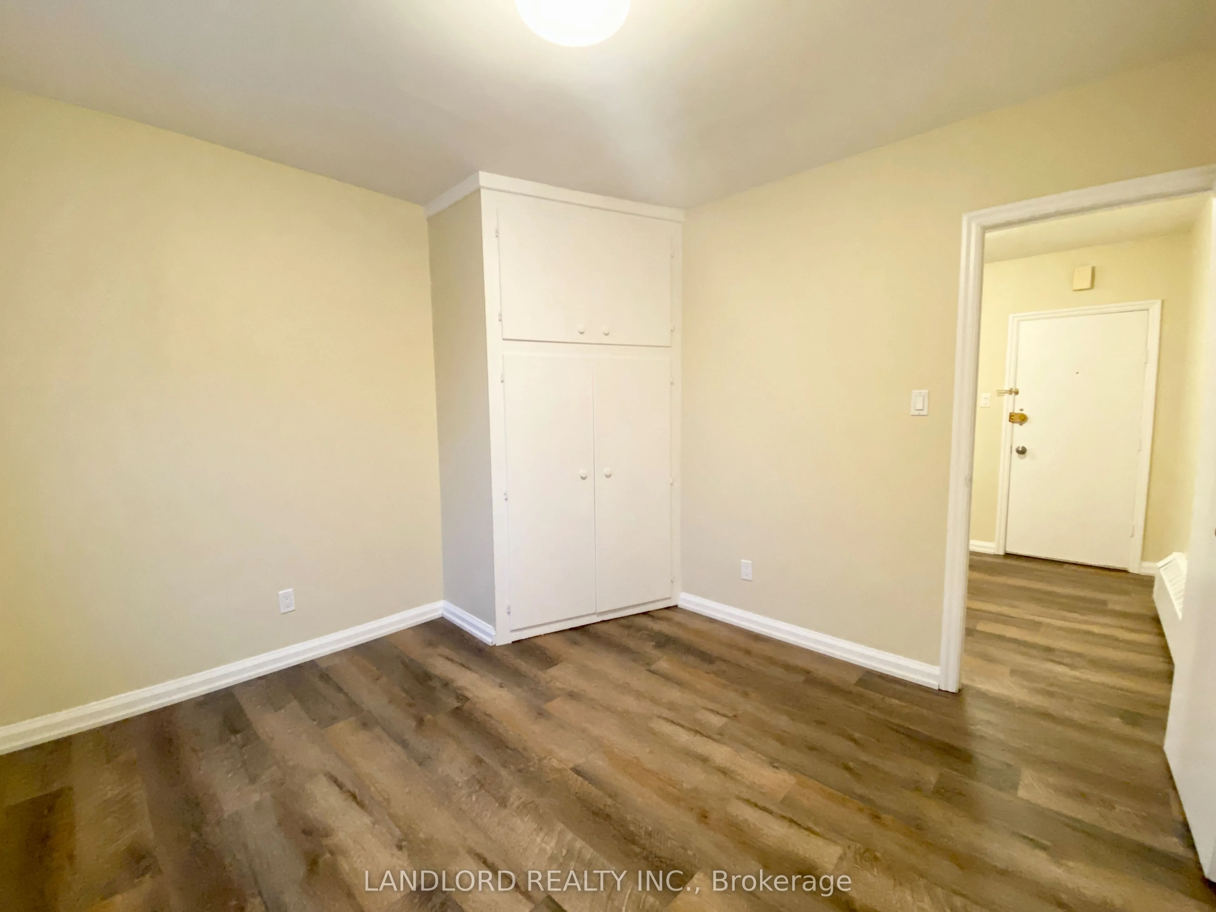 2A Thyra Avenue, #201