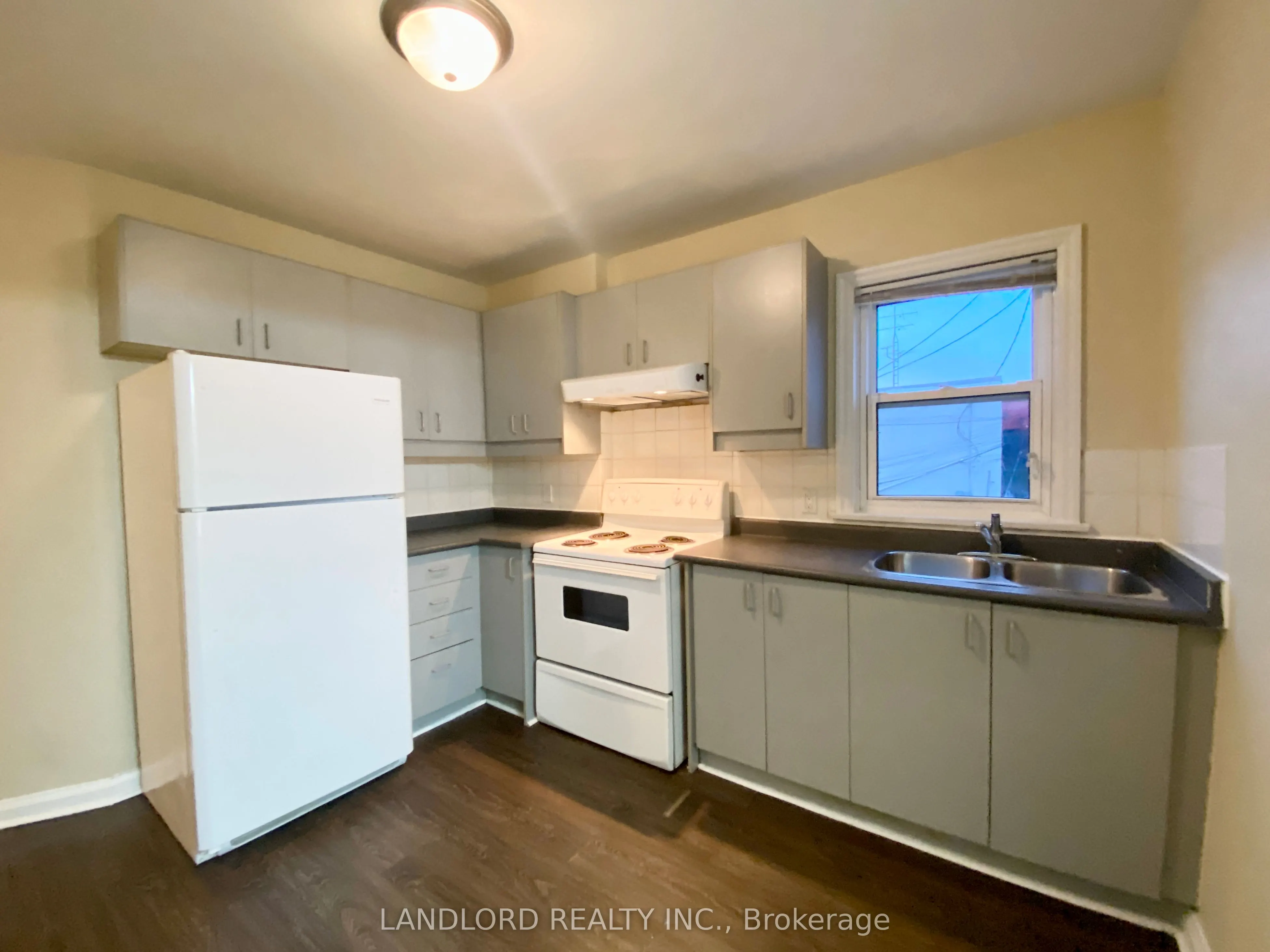 2A Thyra Avenue, #201