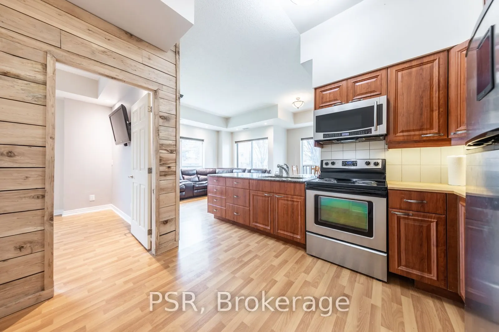 60 Fairfax Crescent, #109