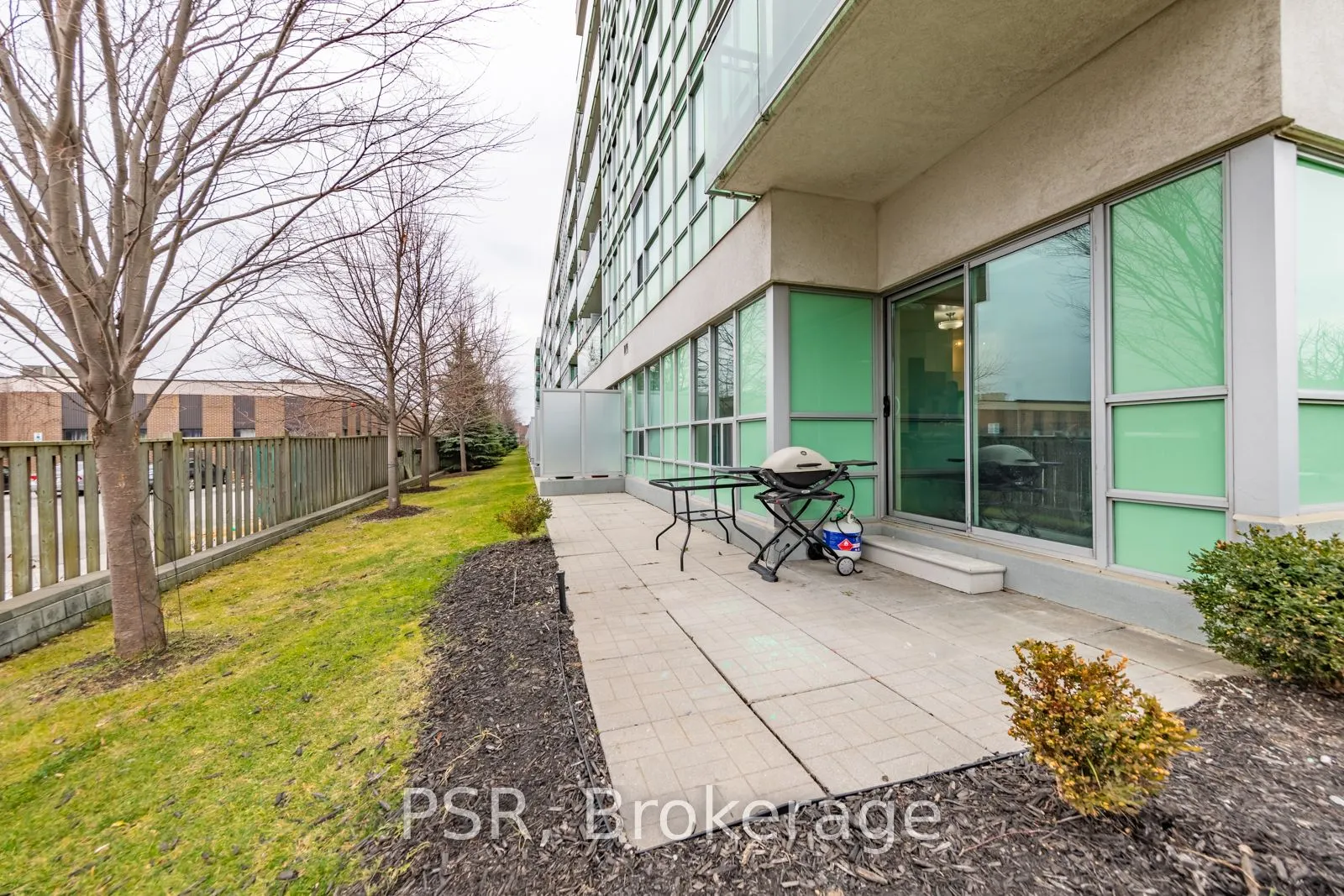 60 Fairfax Crescent, #109