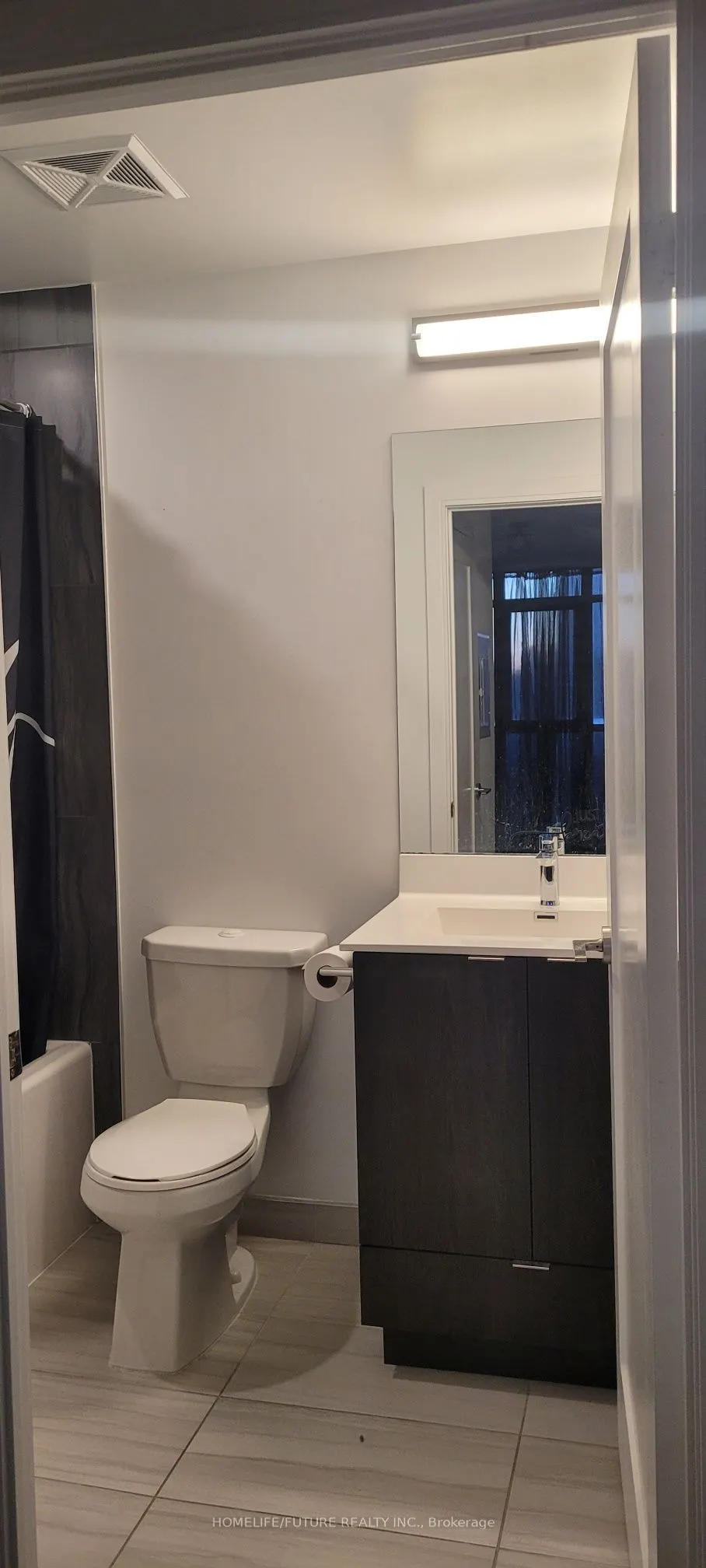 225 Village Green Square, #207