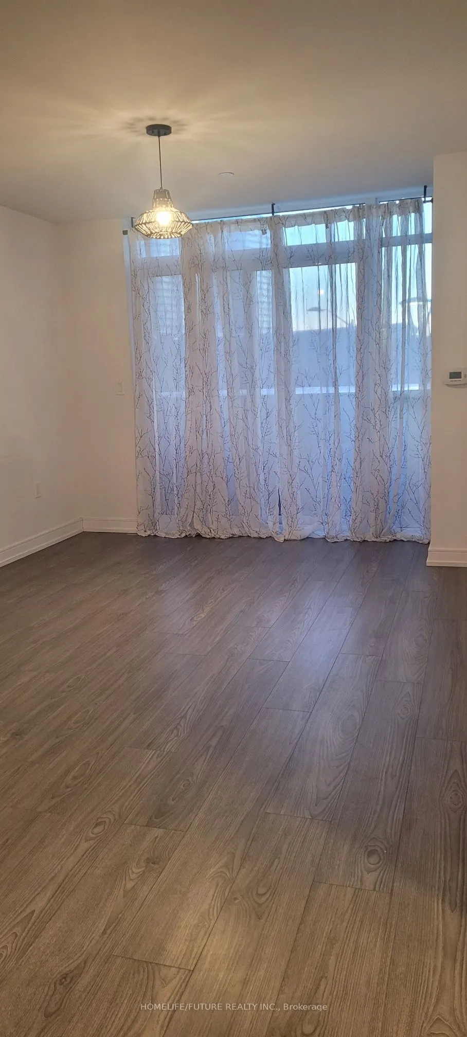 225 Village Green Square, #207