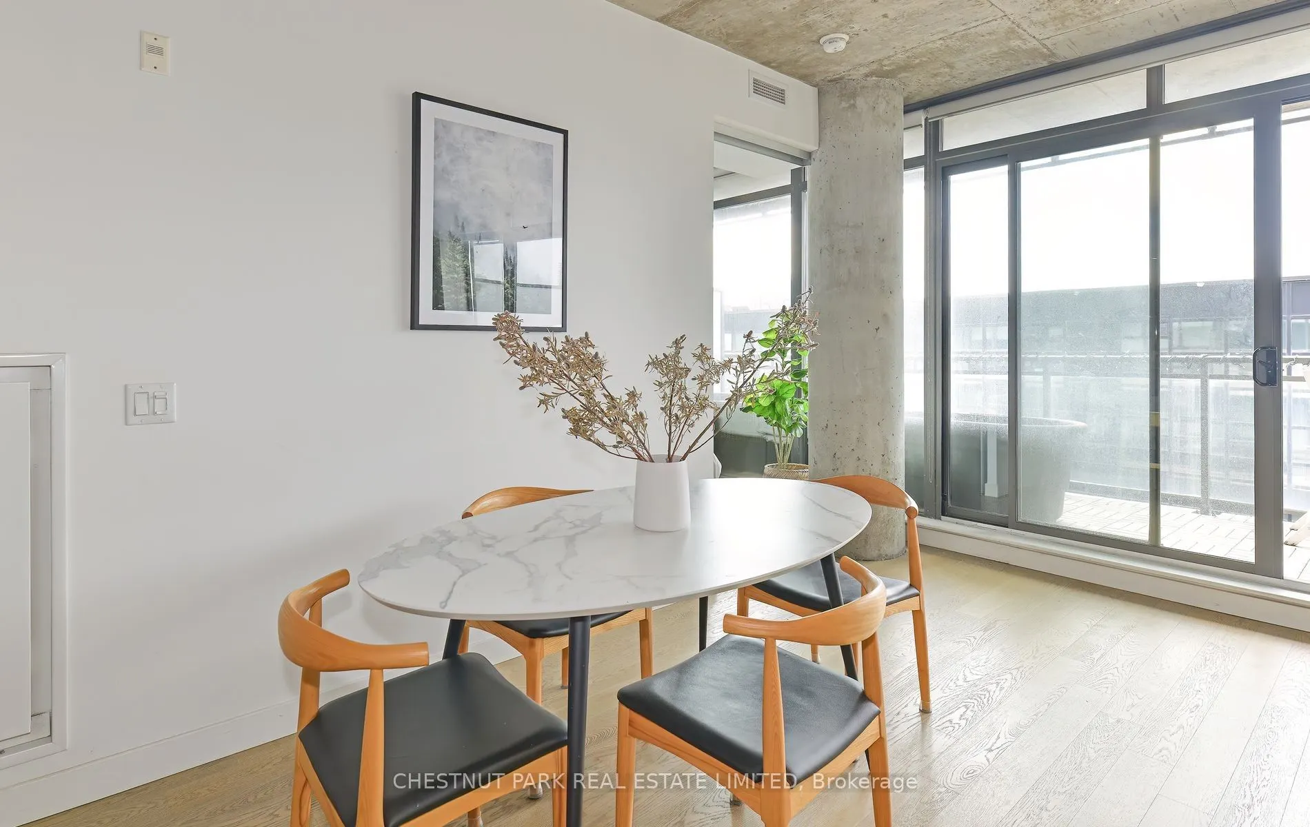 90 Broadview Avenue, #806