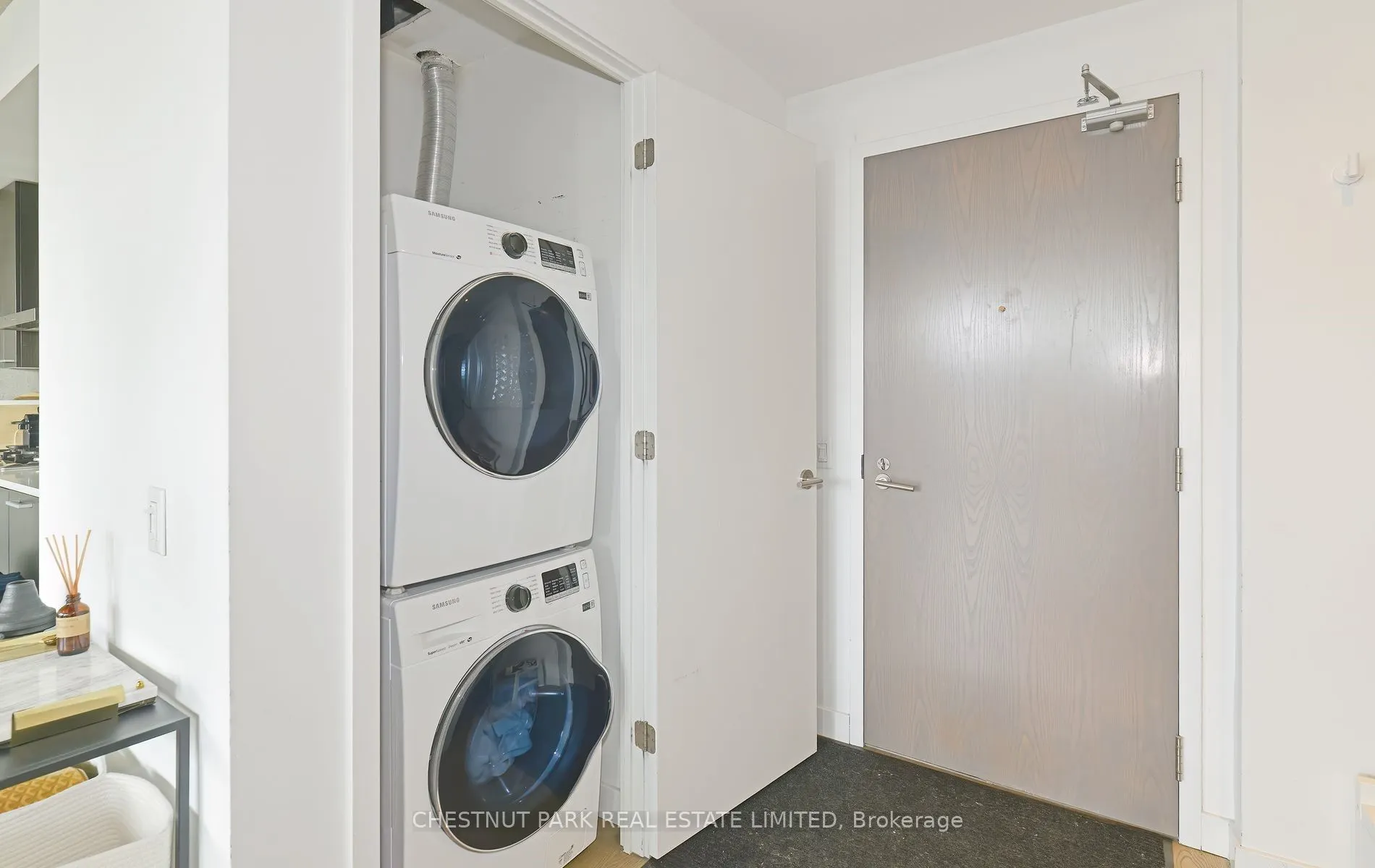 90 Broadview Avenue, #806