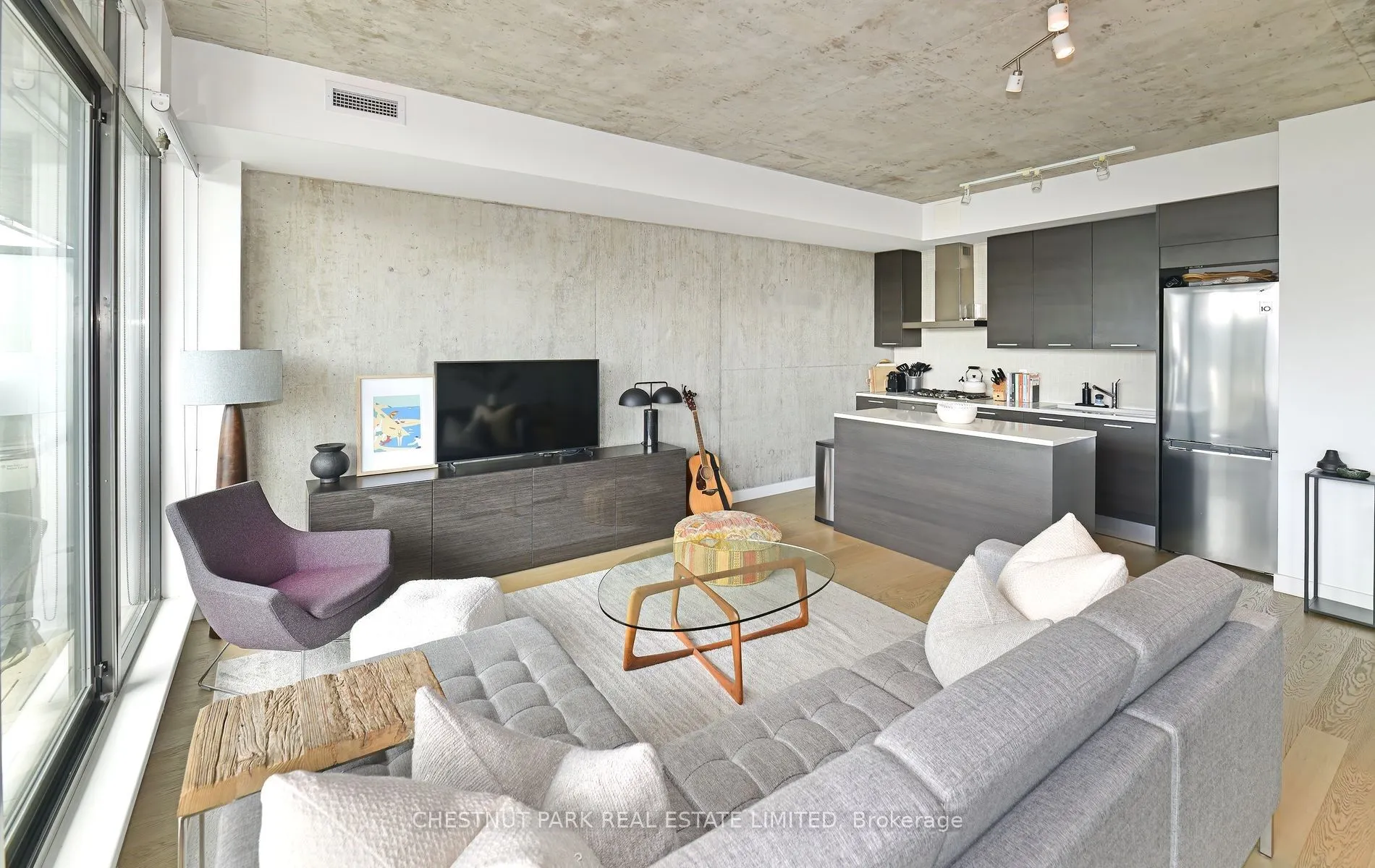 90 Broadview Avenue, #806