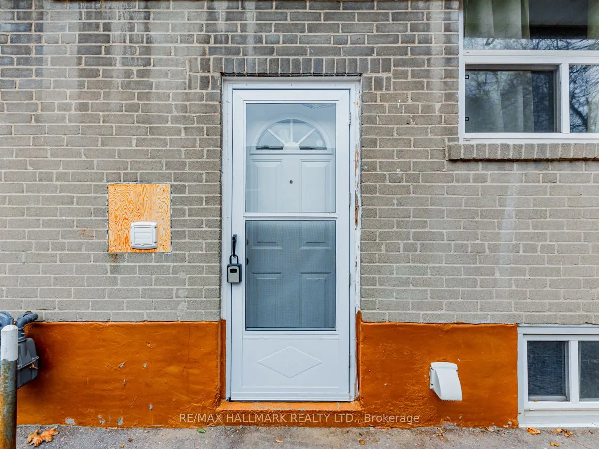 129 Lupin Drive, #Lower