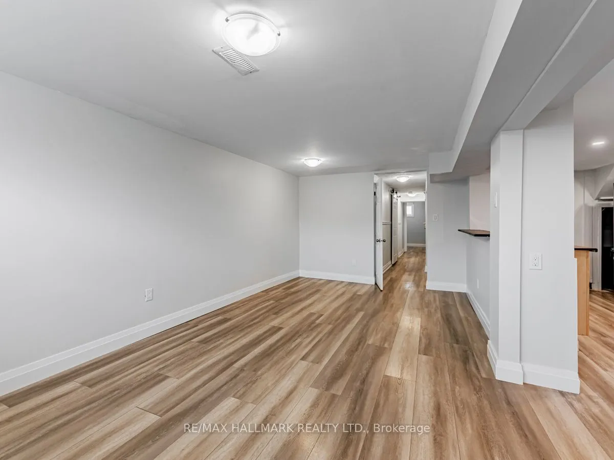 129 Lupin Drive, #Lower