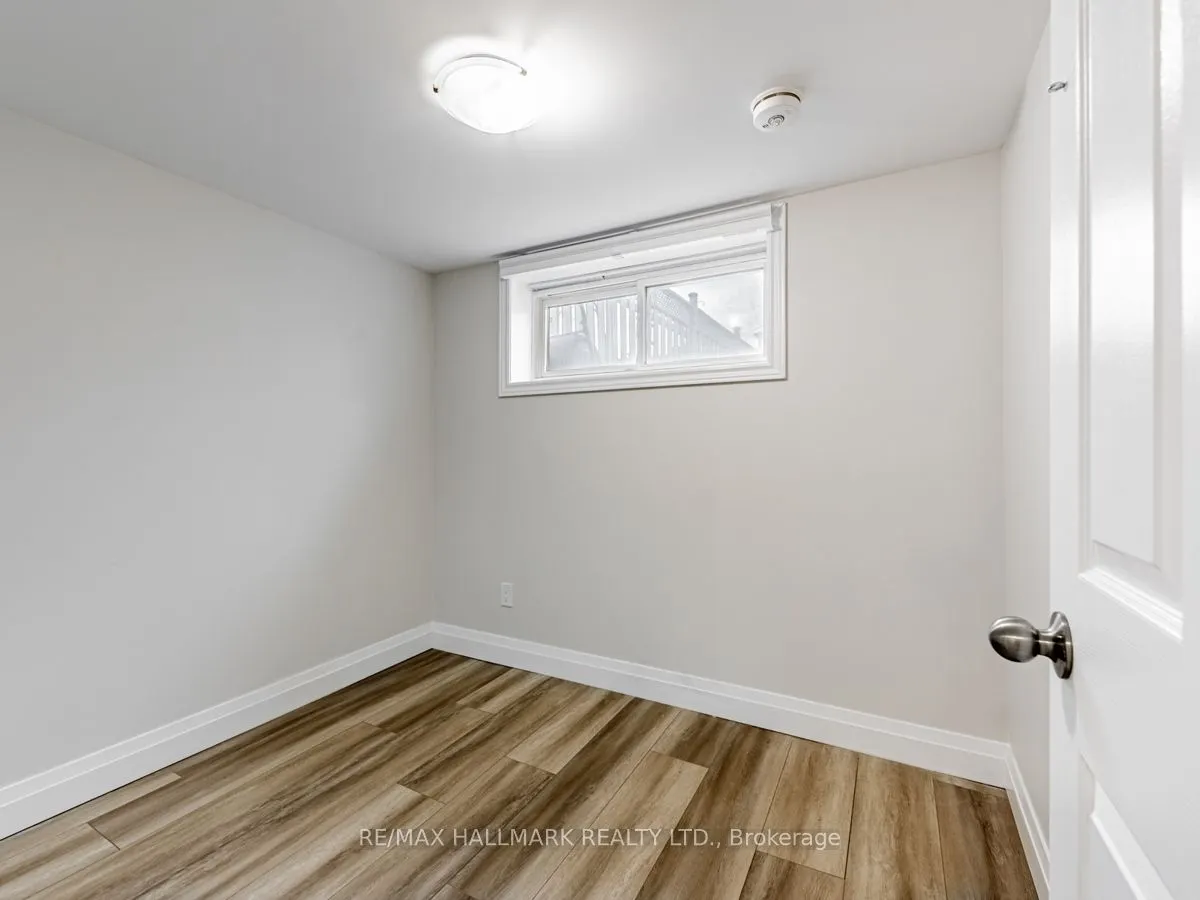 129 Lupin Drive, #Lower