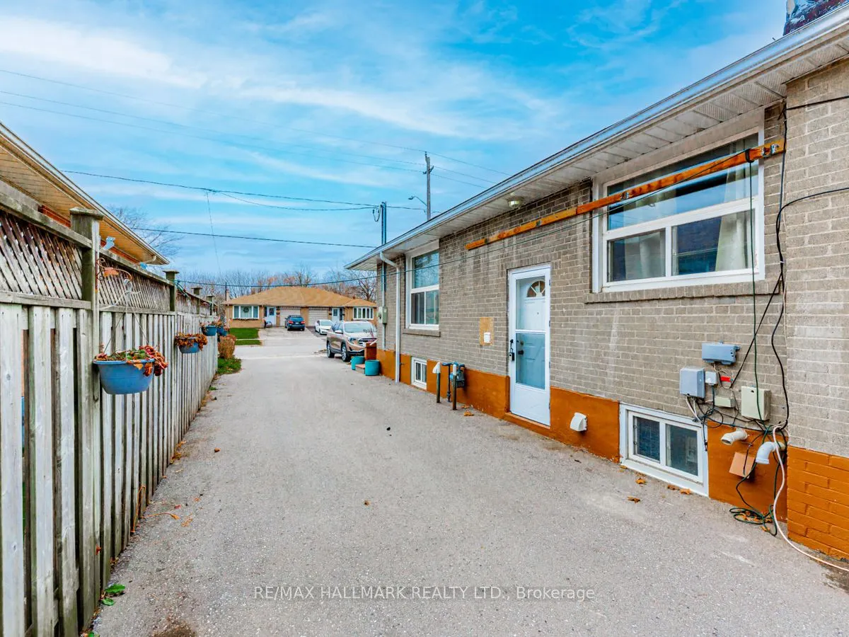 129 Lupin Drive, #Lower