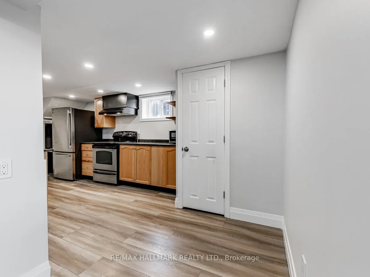 129 Lupin Drive, #Lower